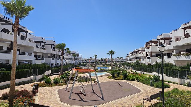 Nieuwbouw appartementen 400m van het strand vanaf 160.000€ - DroomHuisSpanje
