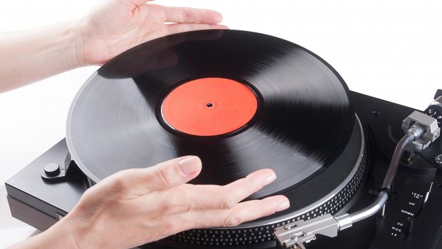 Spain sells more vinyl records than CDs for the first time in 30 years