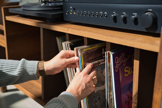 Spain sells more vinyl records than CDs for the first time in 30 years