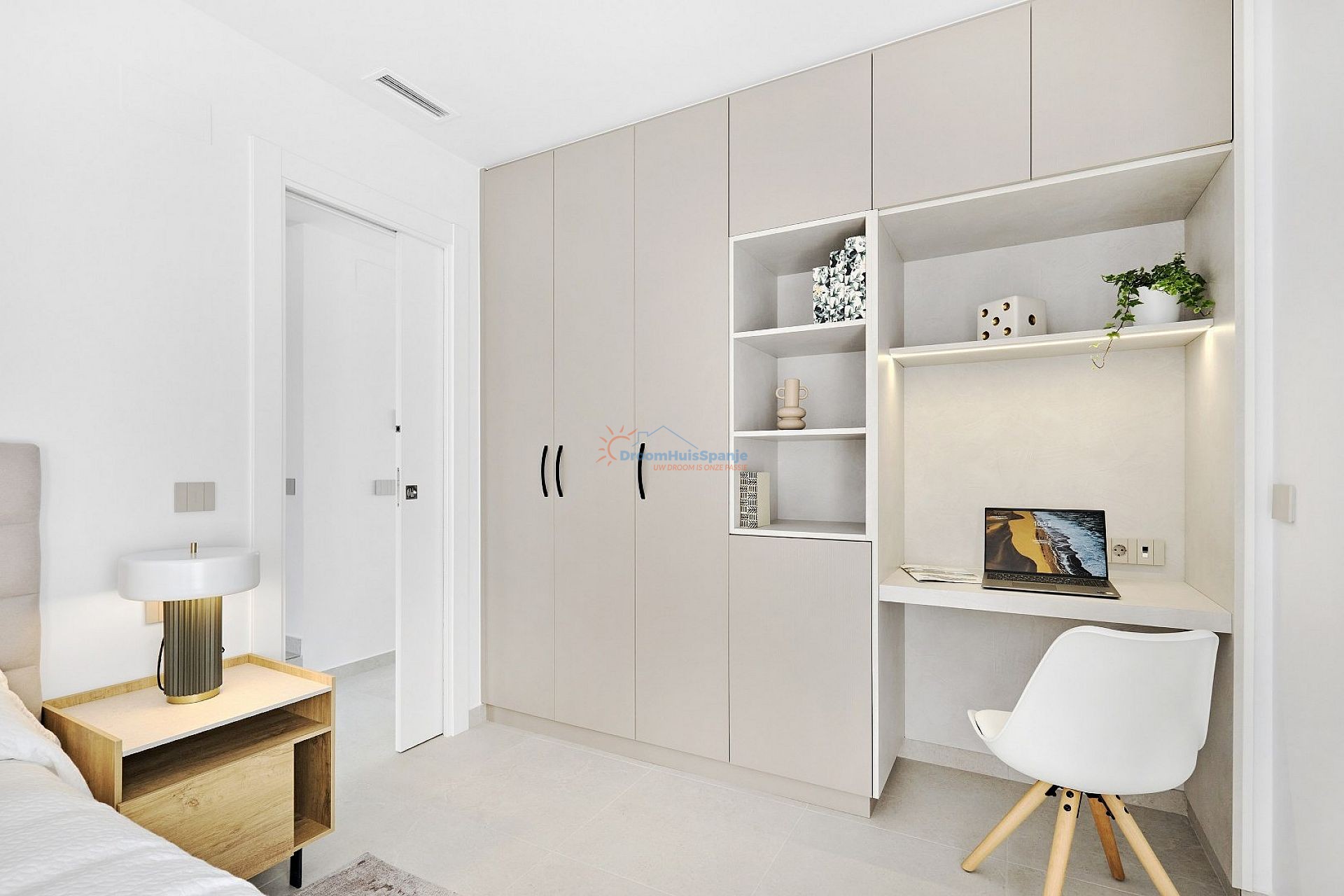 Detached Villa in San Miguel de Salinas - New build - DroomHuisSpanje