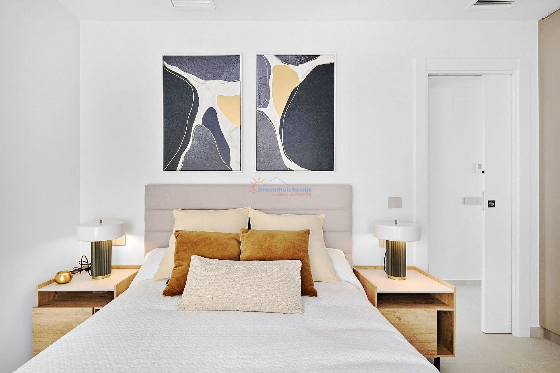 Detached Villa in San Miguel de Salinas - New build - DroomHuisSpanje