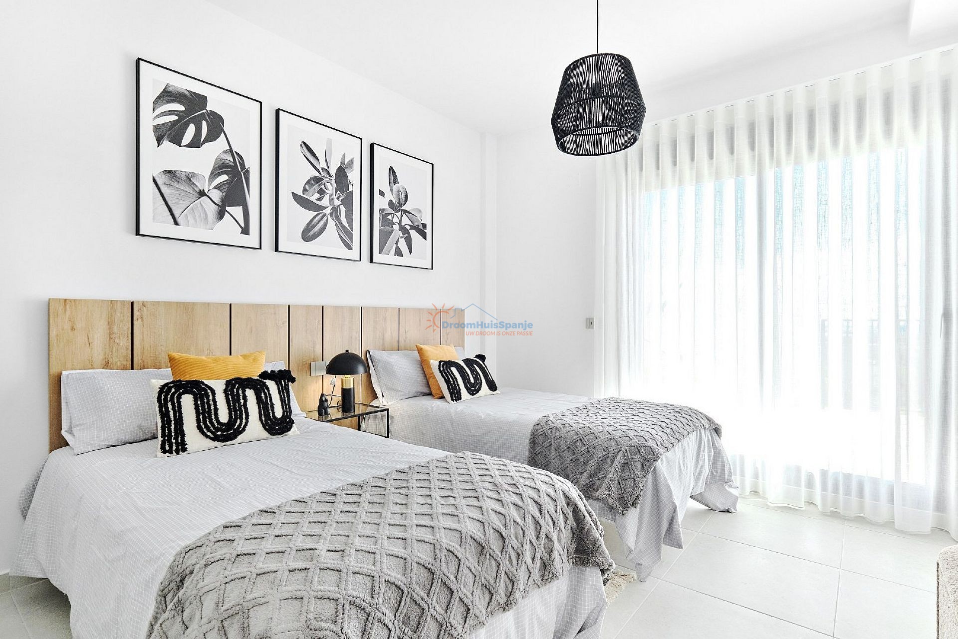 Detached Villa in San Miguel de Salinas - New build - DroomHuisSpanje