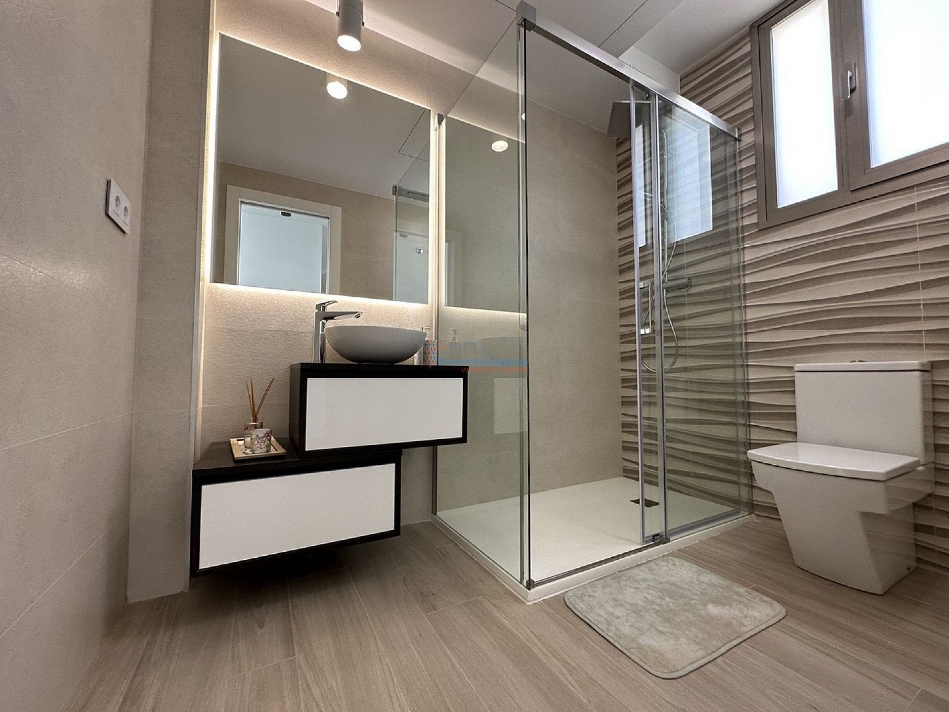 Moderne vrijstaande sleutelklare villa met privé zwembad, dakterras, garage in Los Belones - DroomHuisSpanje