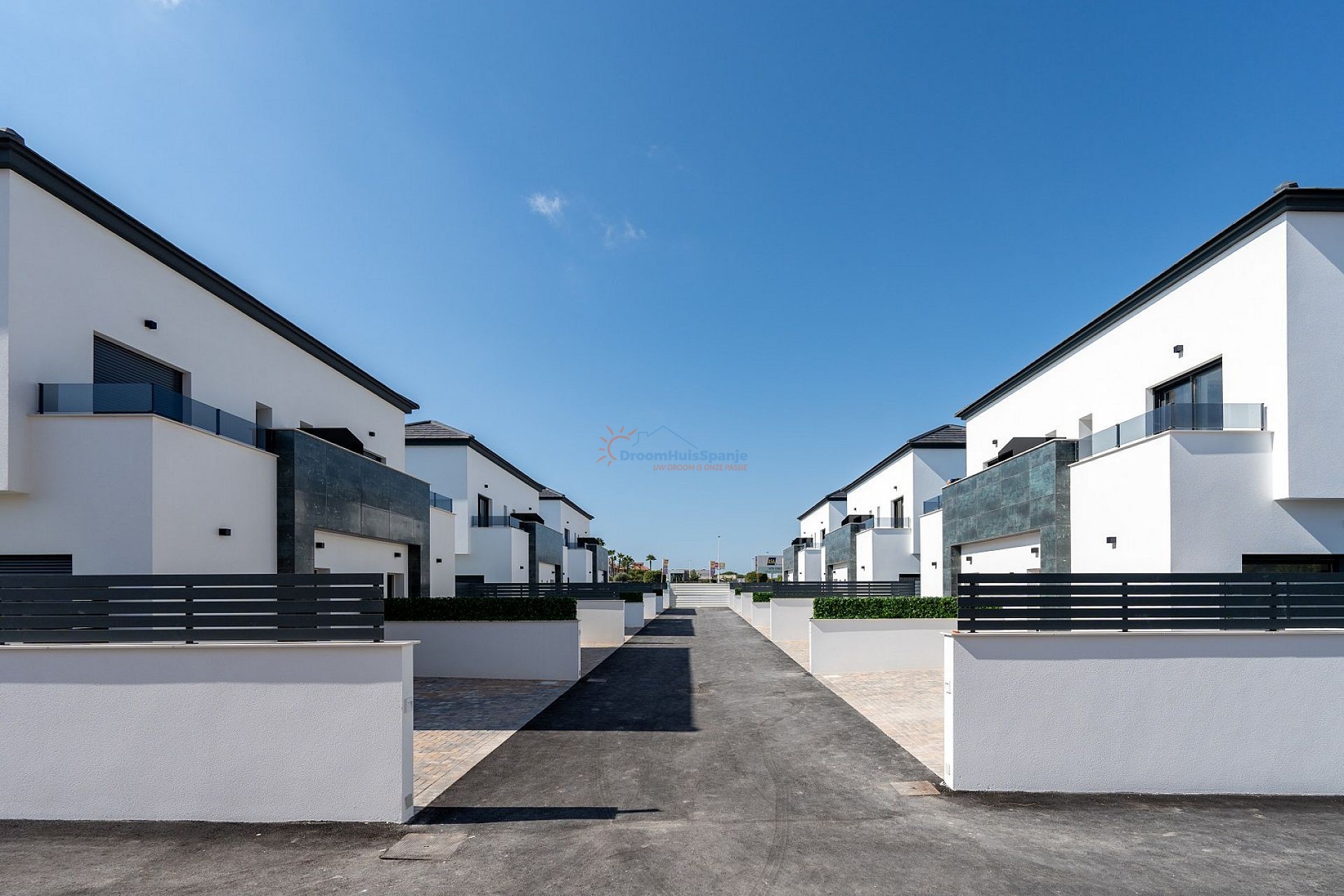 Adosado en Gran Alacant - Obra nueva - DroomHuisSpanje