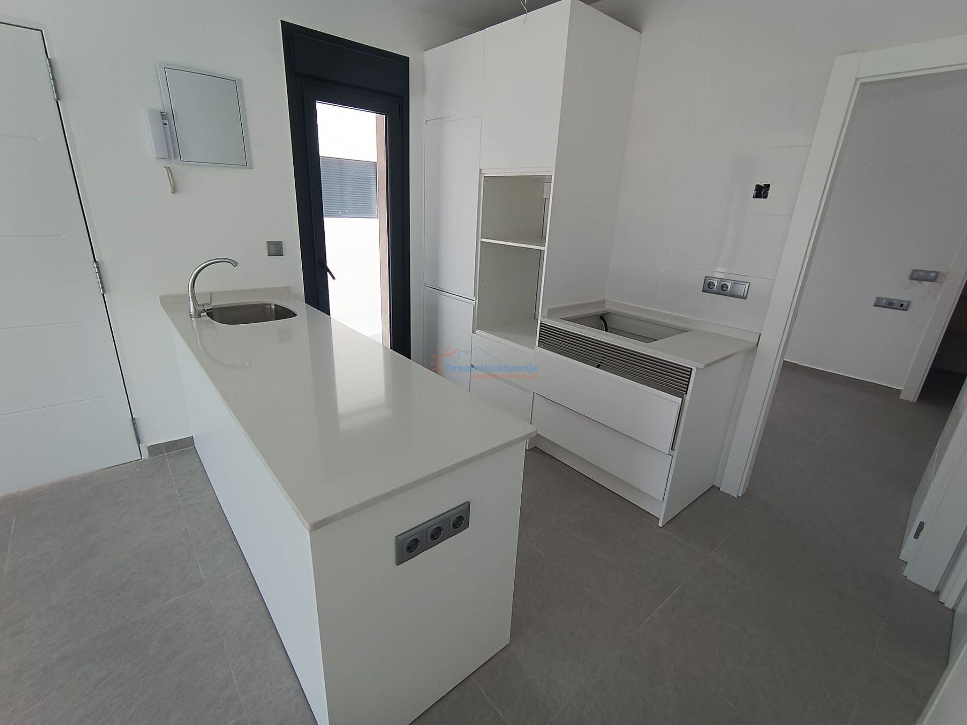 Elegante halfvrijstaande villa in Daya Nueva, Costa Blanca - DroomHuisSpanje