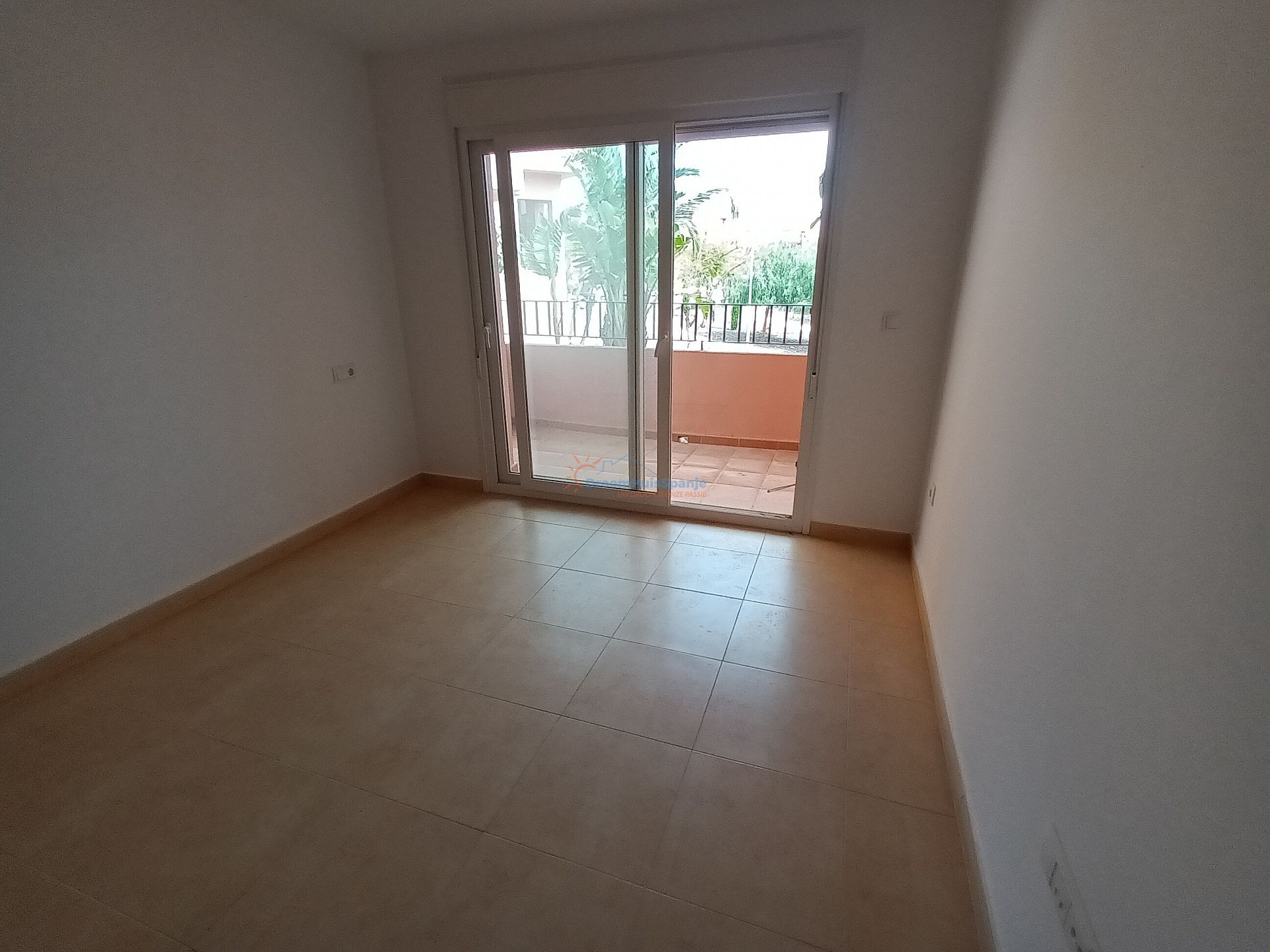 Schitterend ruim 2 slaapkamer appartement op eerste lijn Golf - DroomHuisSpanje