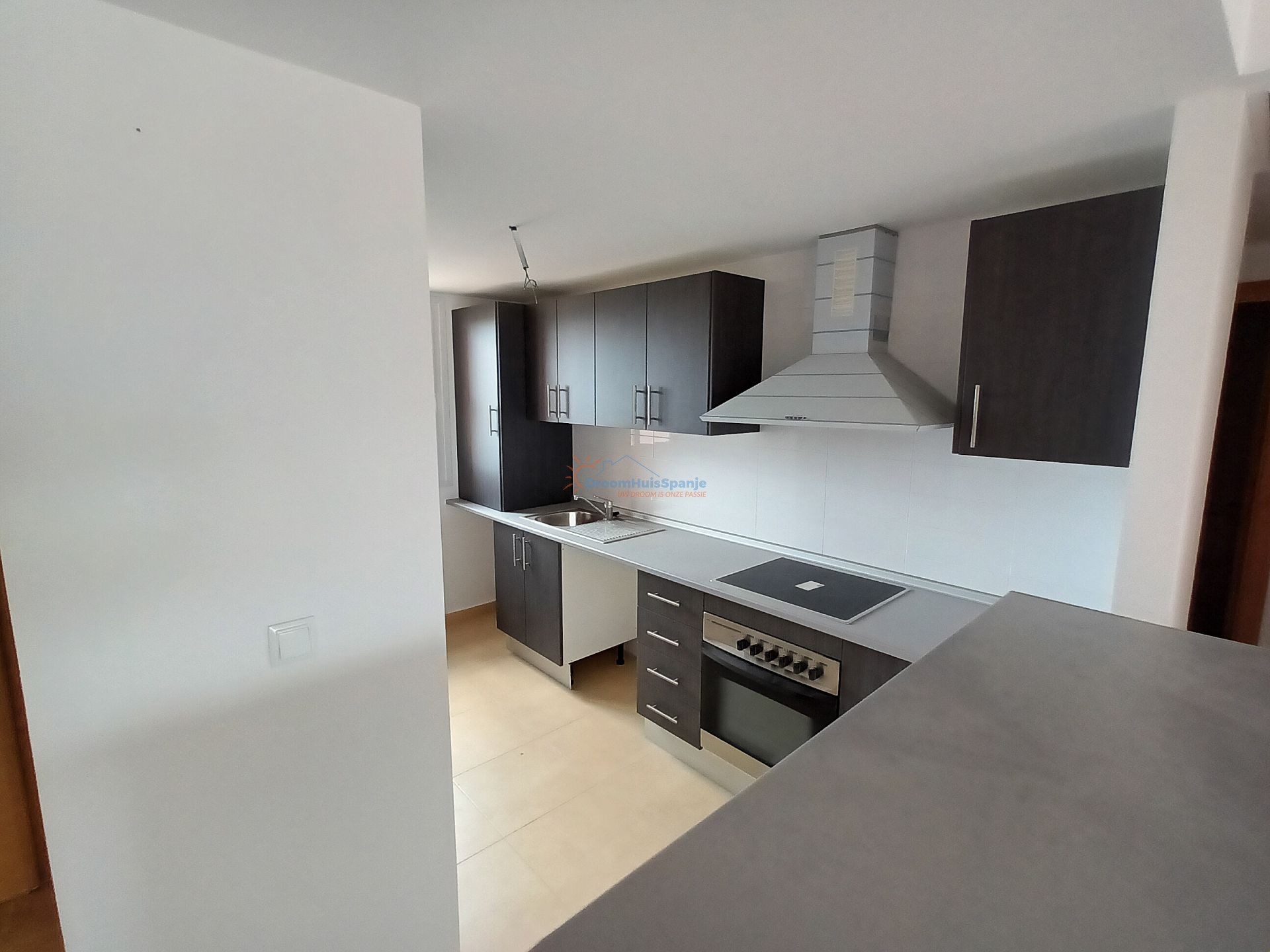 Schitterend ruim 2 slaapkamer appartement op eerste lijn Golf - DroomHuisSpanje