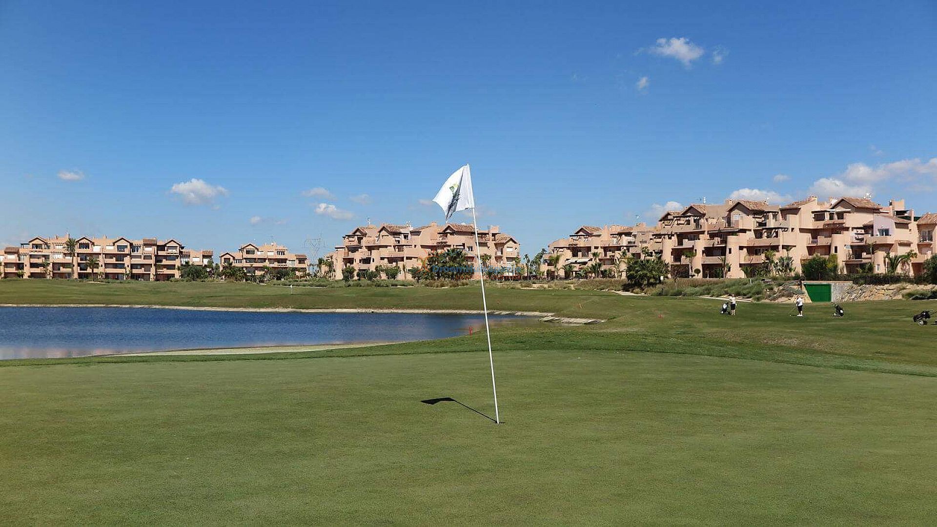 Schitterend ruim 2 slaapkamer appartement op eerste lijn Golf - DroomHuisSpanje