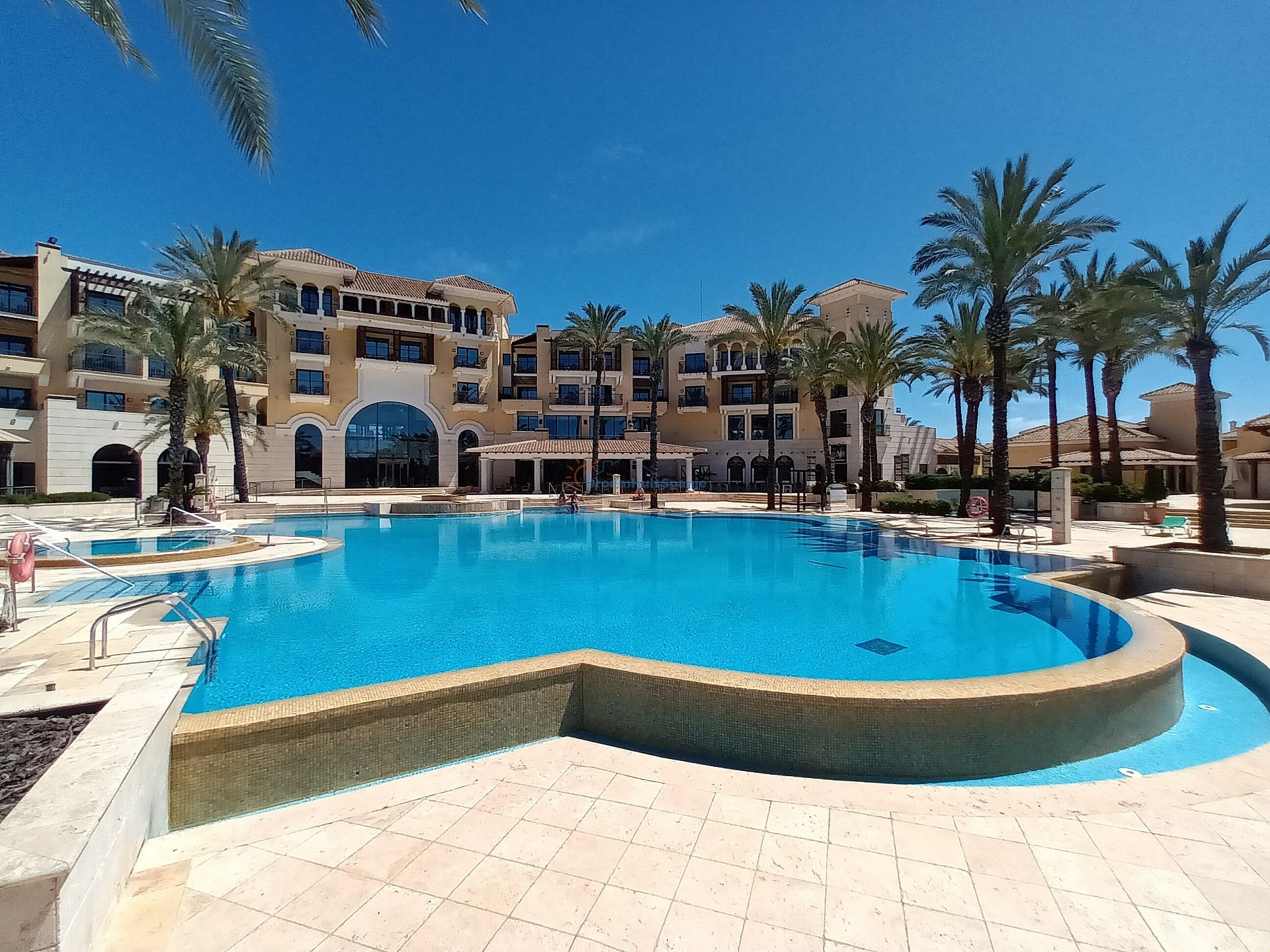 Begane grond appartement op het prestigieuze 5***** Mar Menor Resort  - DroomHuisSpanje