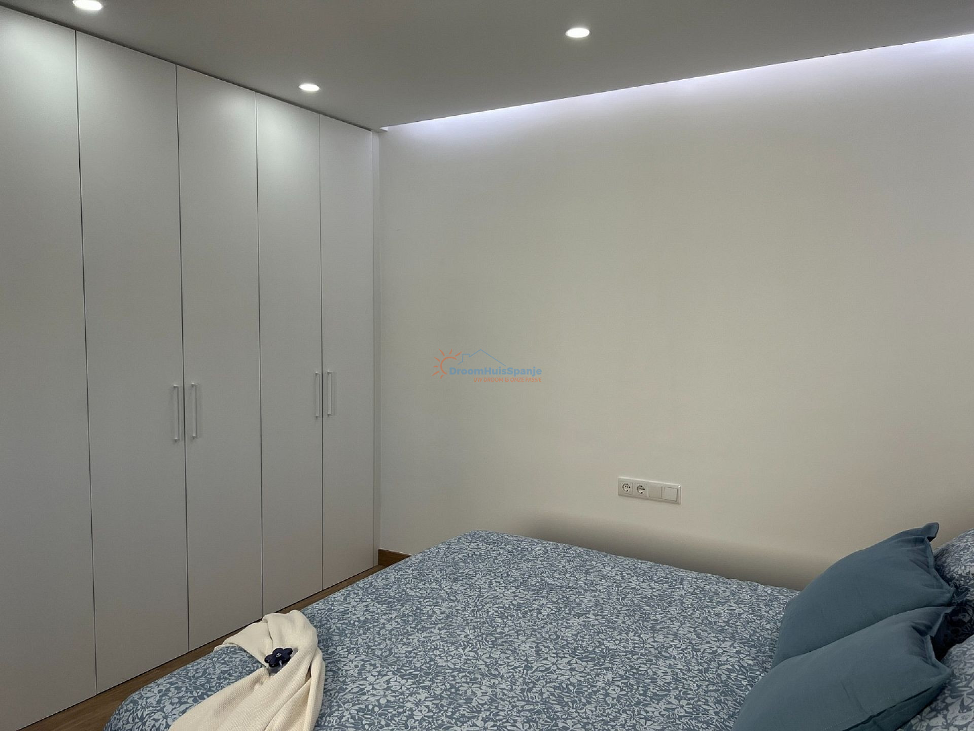 Moderne hoekwoning met eigen zwembad in Dolores - DroomHuisSpanje