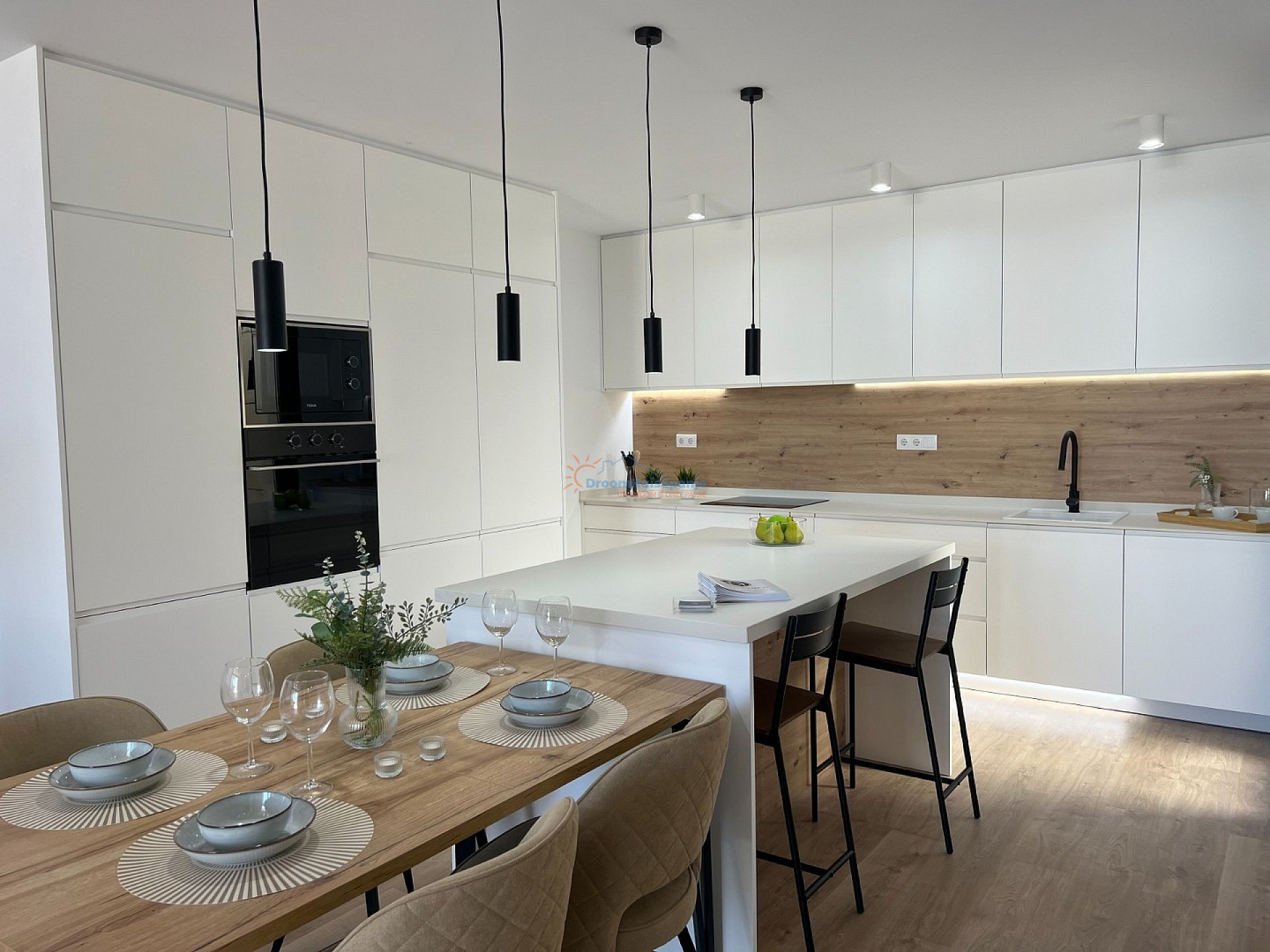Moderne hoekwoning met eigen zwembad in Dolores - DroomHuisSpanje