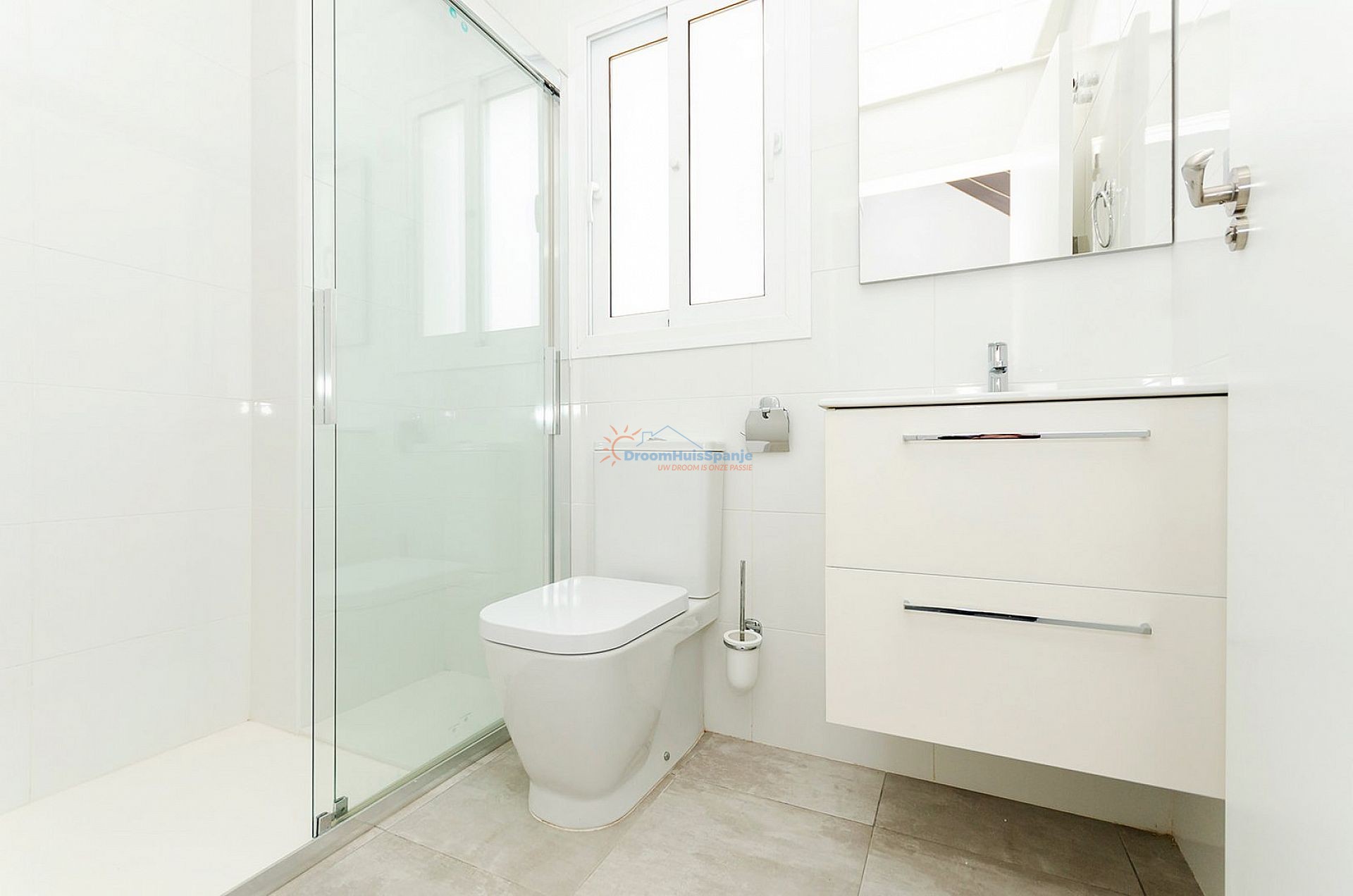 Moderne instapklare villa in Torrvieja, Costa Blanca - DroomHuisSpanje