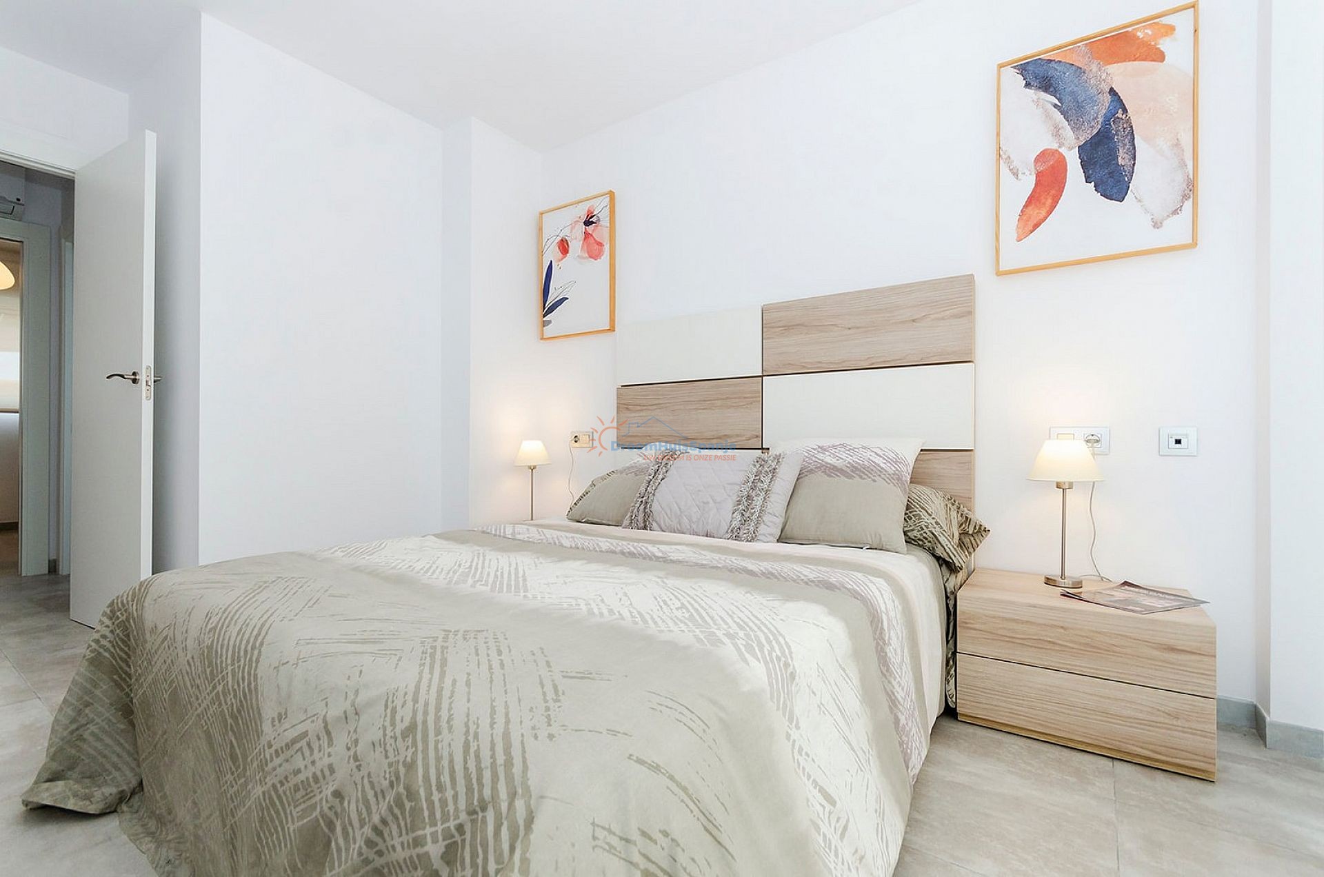 Moderne instapklare villa in Torrvieja, Costa Blanca - DroomHuisSpanje