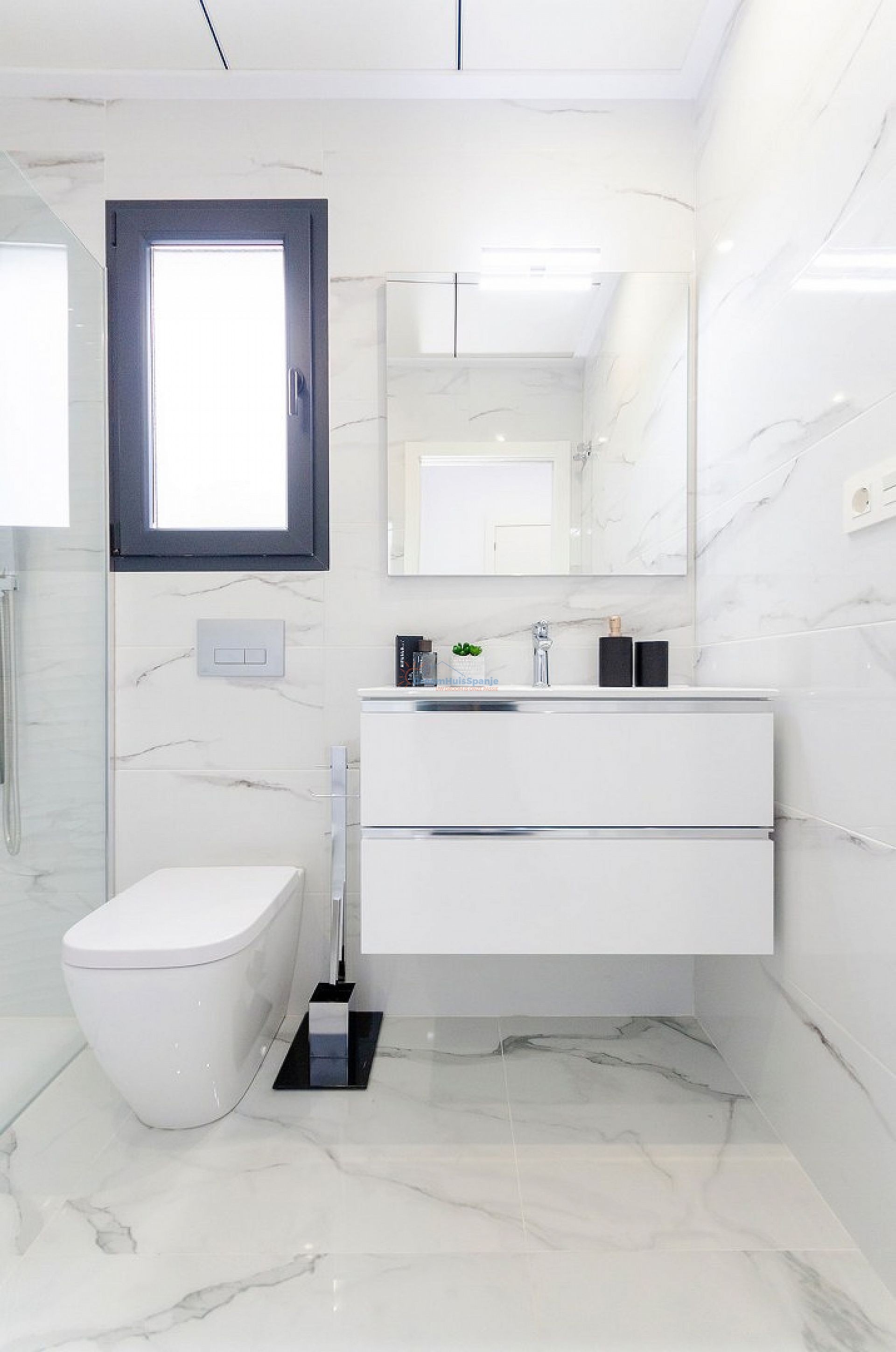 Chalet independiente en Torrevieja - Obra nueva - DroomHuisSpanje