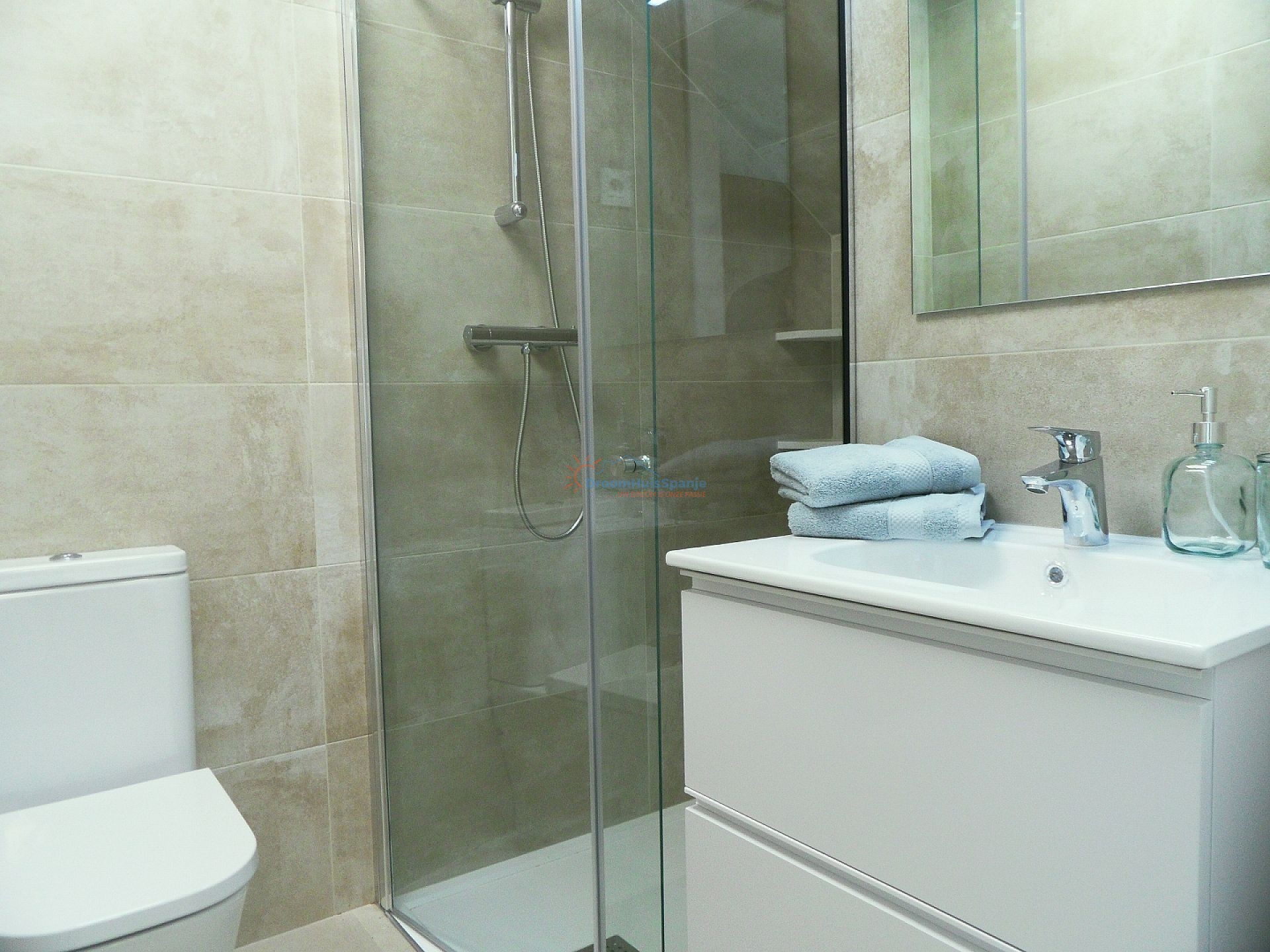 Adosado moderno en la Costa Blanca Sur - DroomHuisSpanje