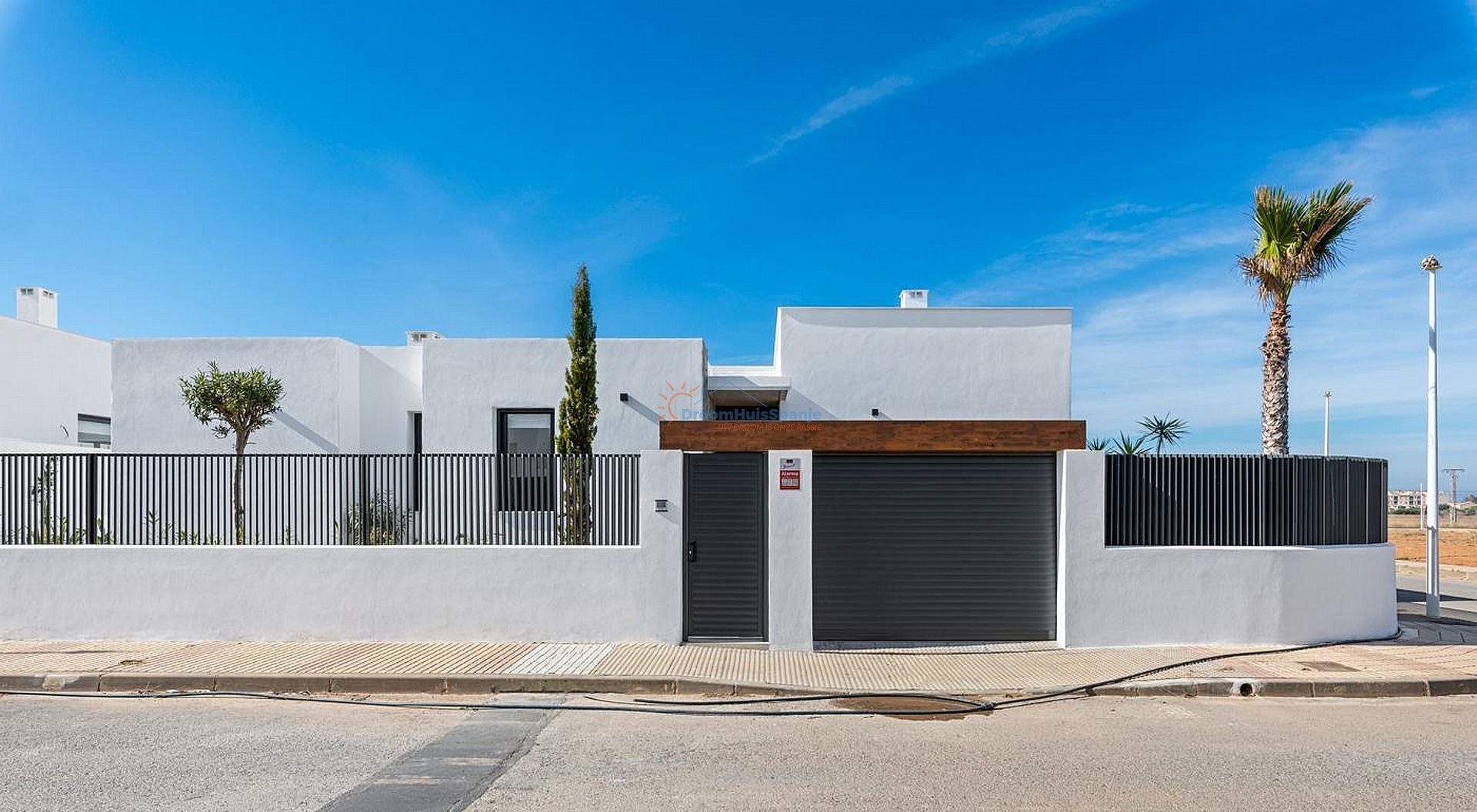 Chalet independiente en Mar de Cristal - Obra nueva - DroomHuisSpanje