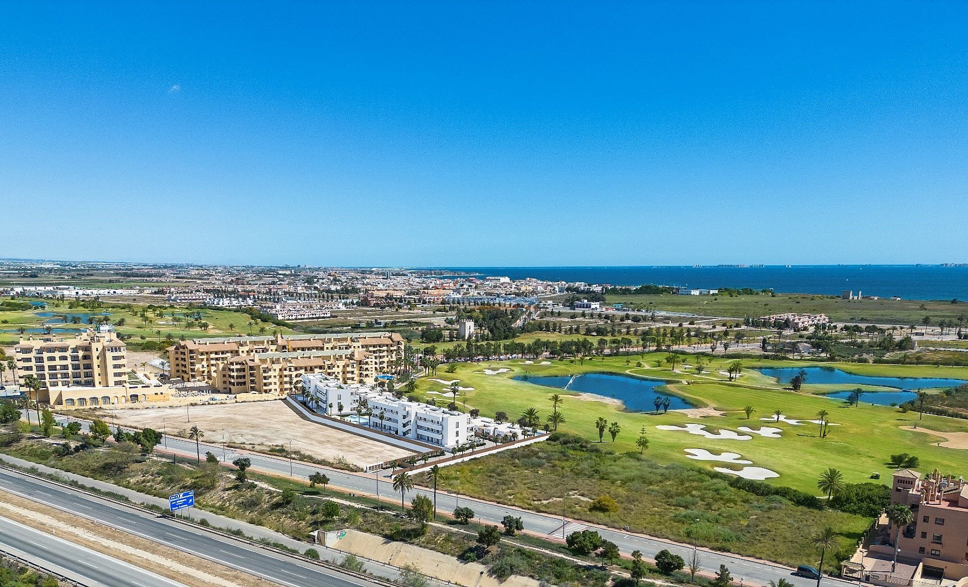 Begane grond hoek appartement direct gelegen aan Serena Golf - DroomHuisSpanje