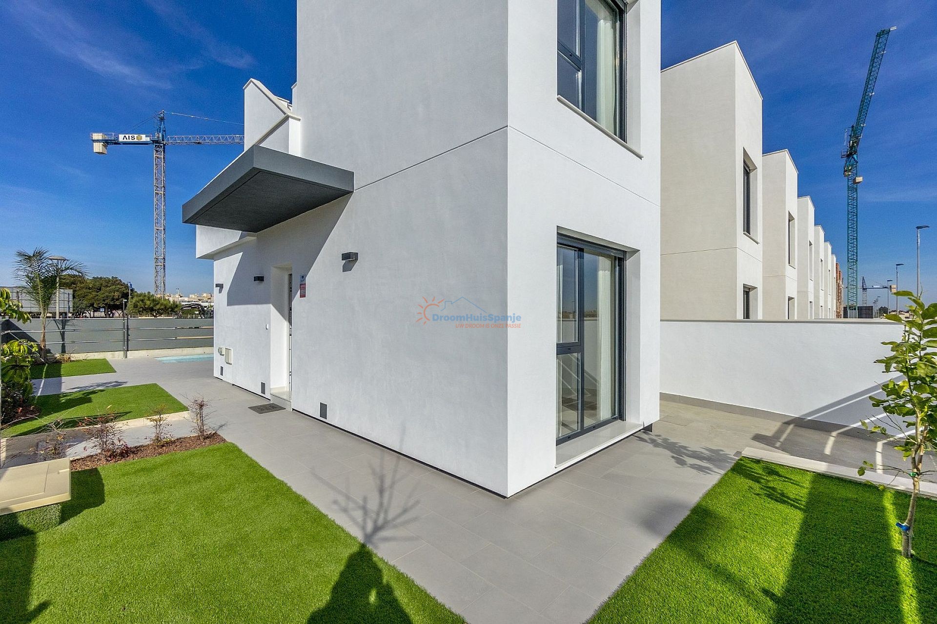 Detached Villa in Santiago de la Ribera - New build - DroomHuisSpanje