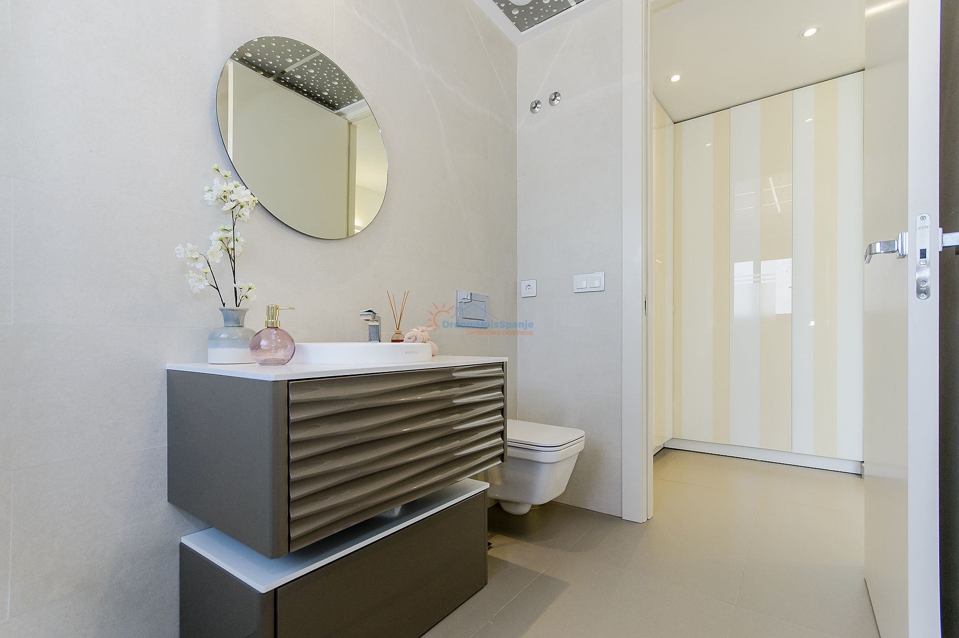 Villa de lujo con piscina privada con vistas panorámicas al mar - DroomHuisSpanje