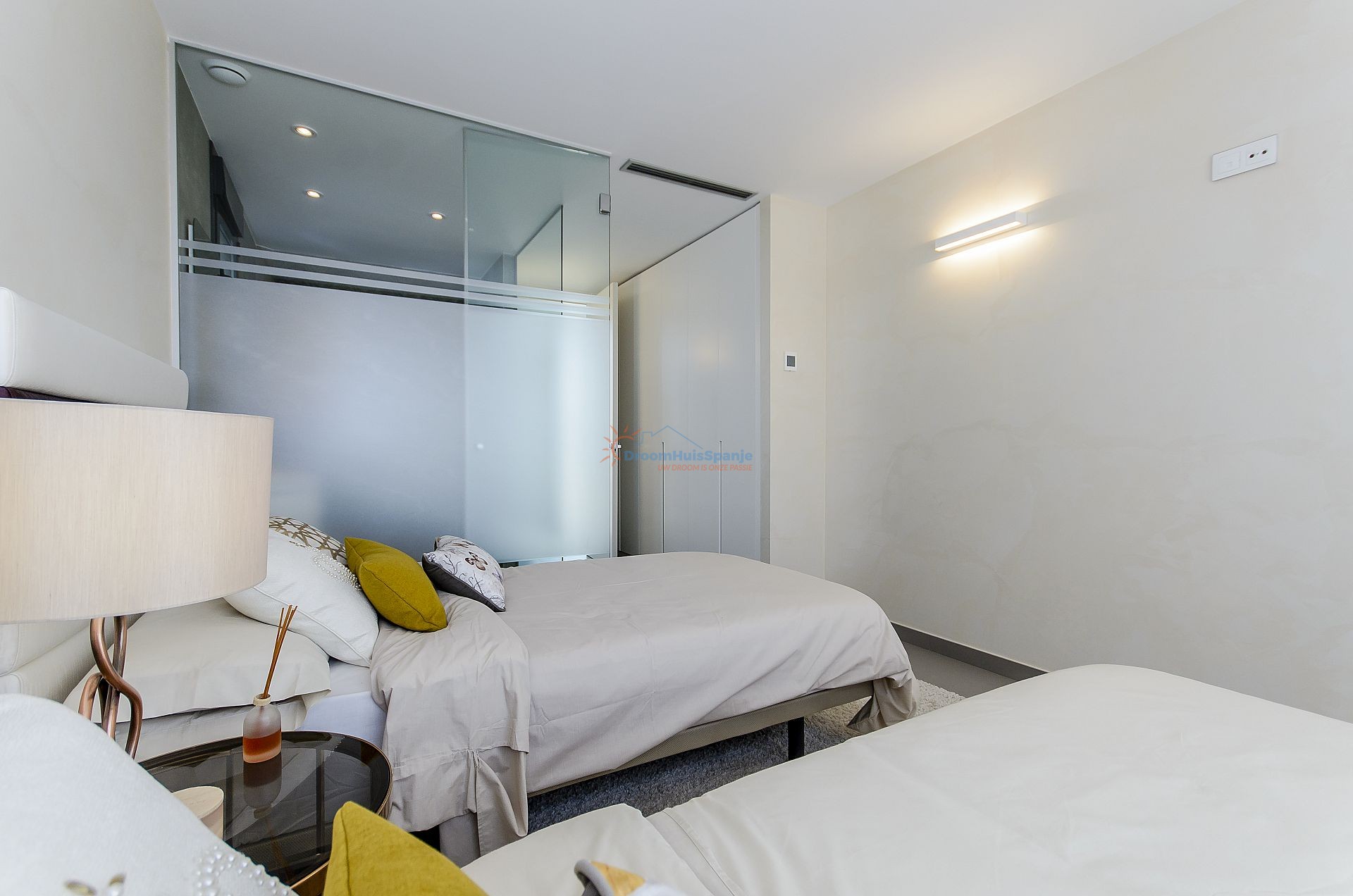 Villa de lujo con piscina privada con vistas panorámicas al mar - DroomHuisSpanje