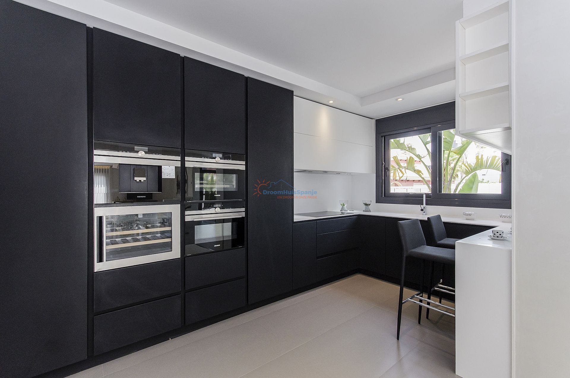 Villa de lujo con piscina privada con vistas panorámicas al mar - DroomHuisSpanje