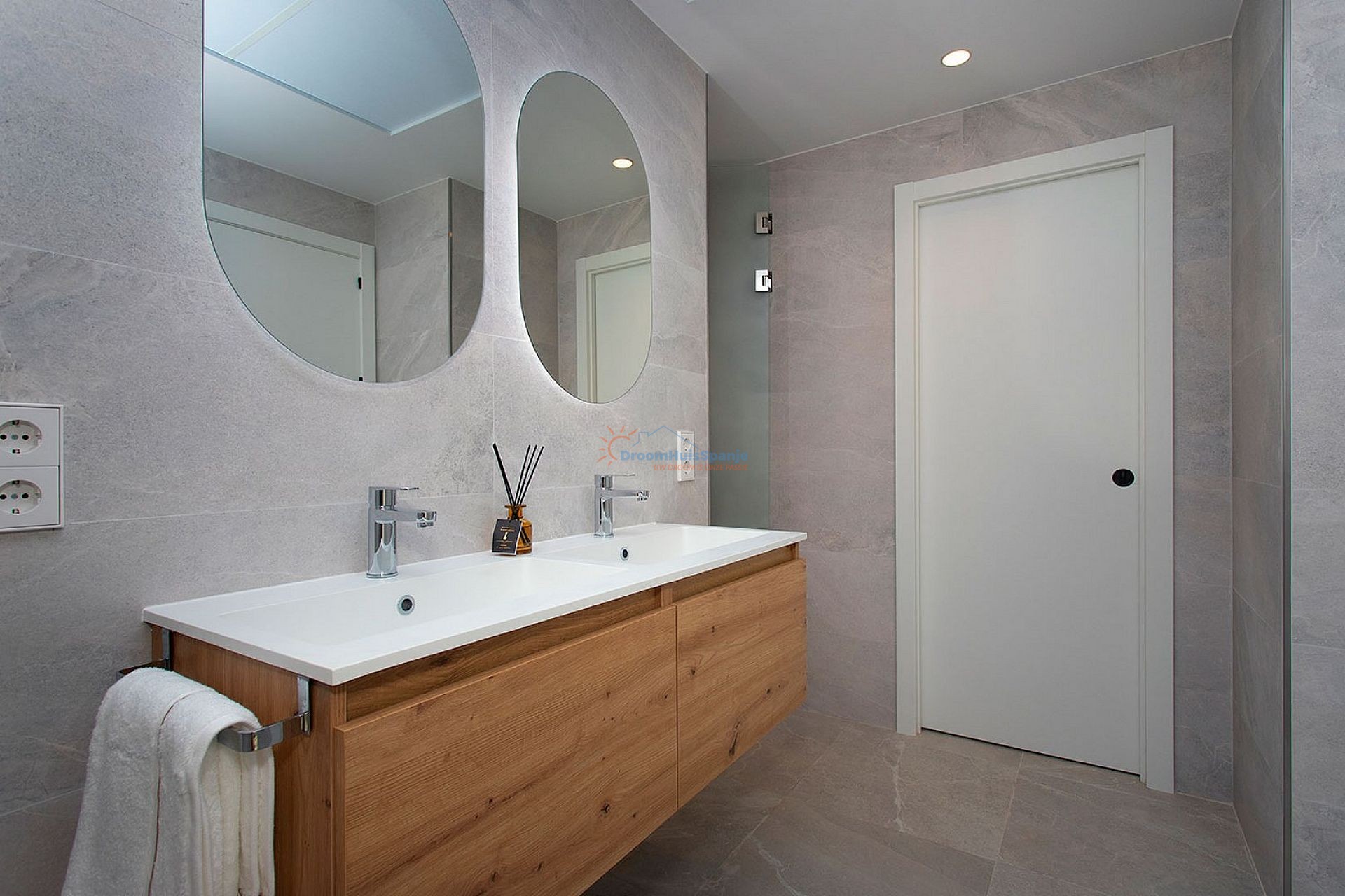 Geschakelde villa op 400m van het het strand in Torre de la Horadada - DroomHuisSpanje