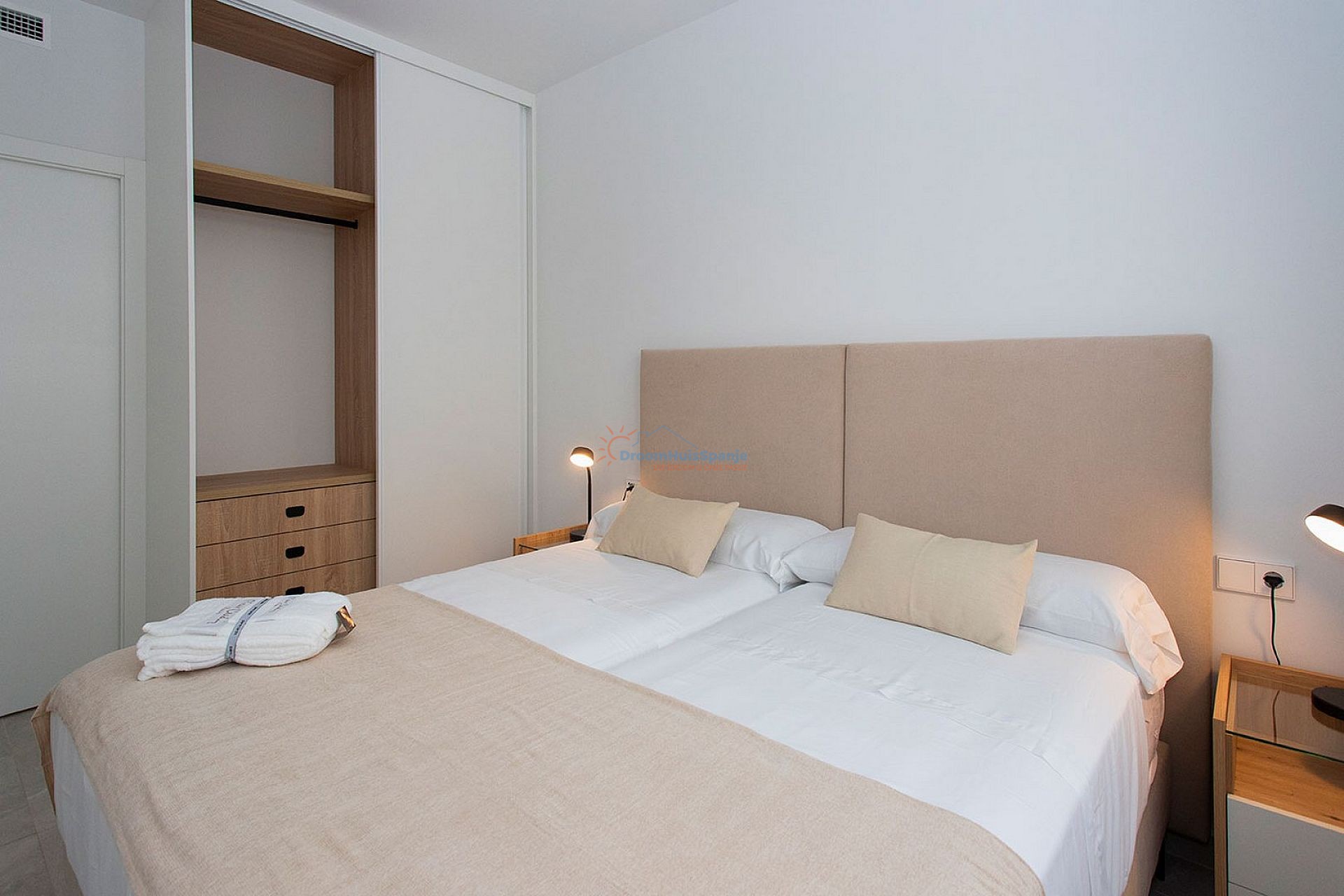 Geschakelde villa op 400m van het het strand in Torre de la Horadada - DroomHuisSpanje