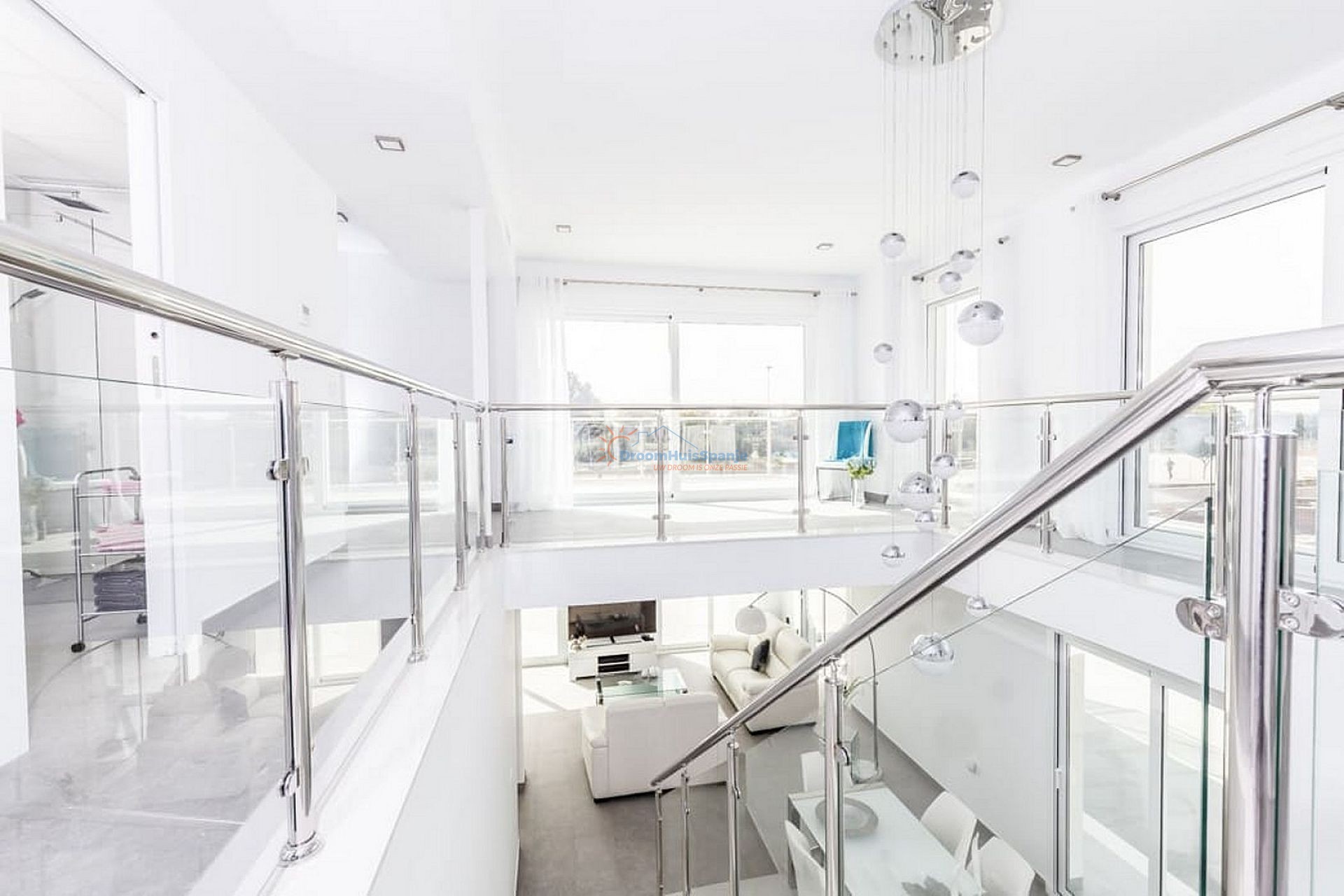 Vrijstaande villa te koop in Gran Alcant, Costa Blanca - DroomHuisSpanje