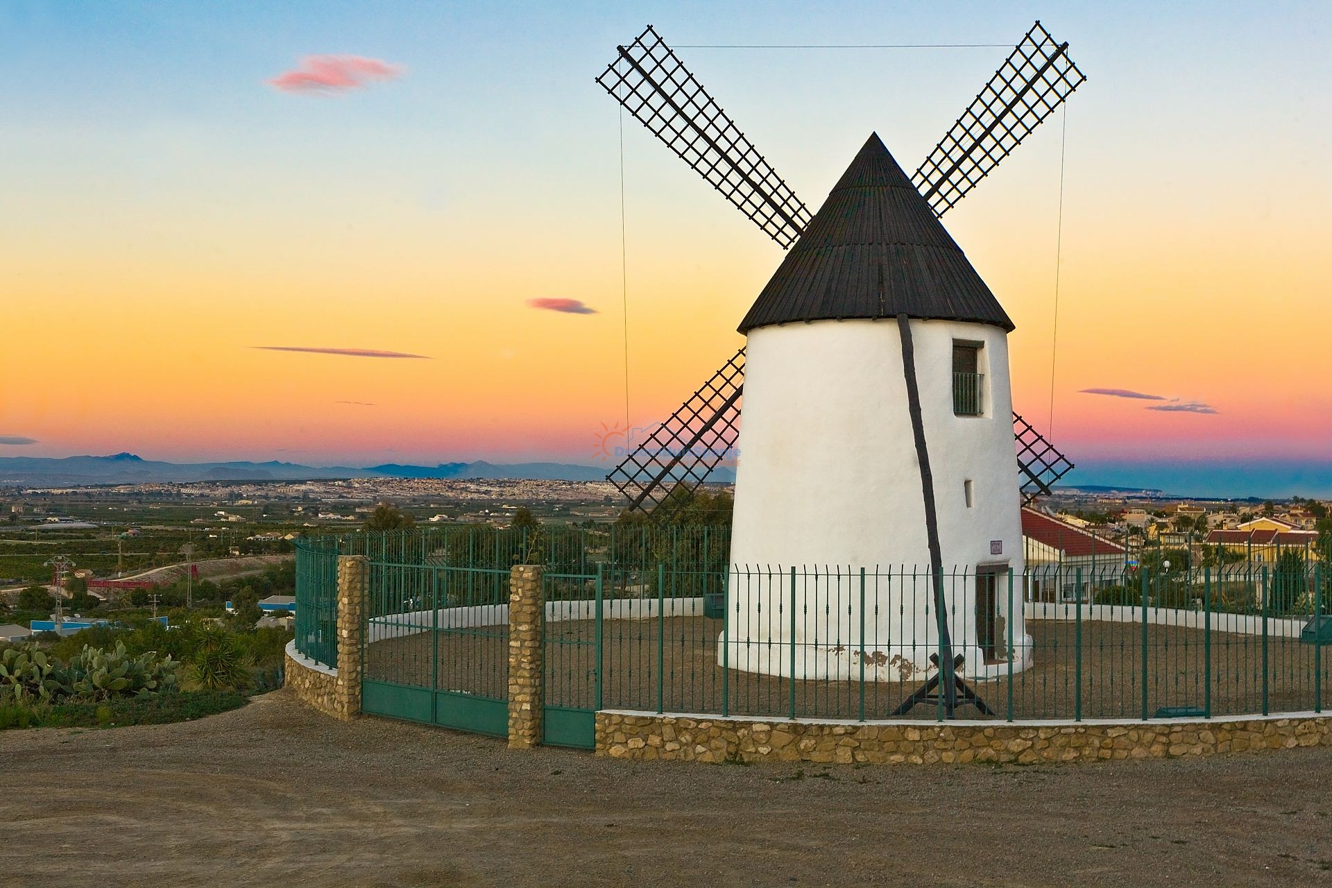 Verfijnde villa in te koop in de Costa Blanca Zuid - DroomHuisSpanje