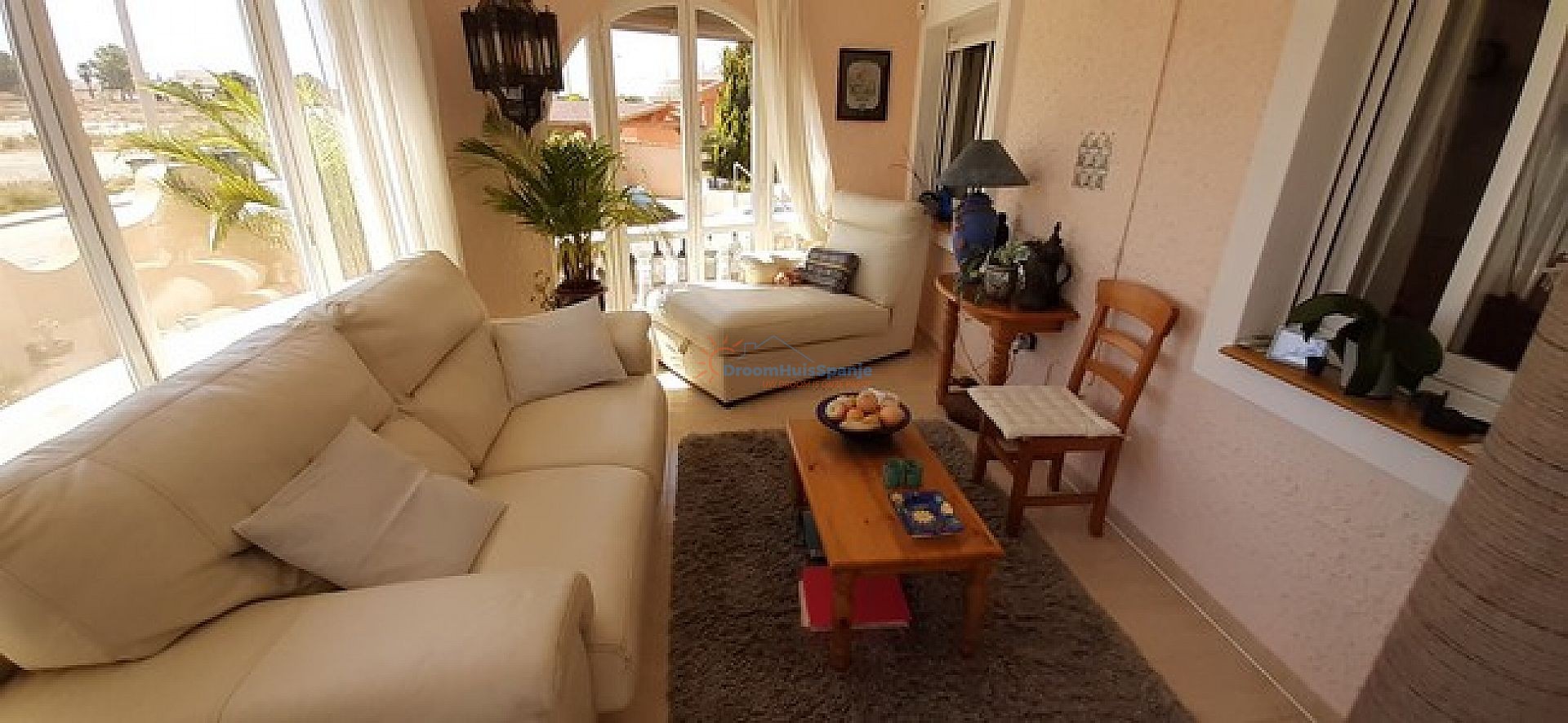 Droomvilla op een ruim perceel met eigen zwembad  - DroomHuisSpanje