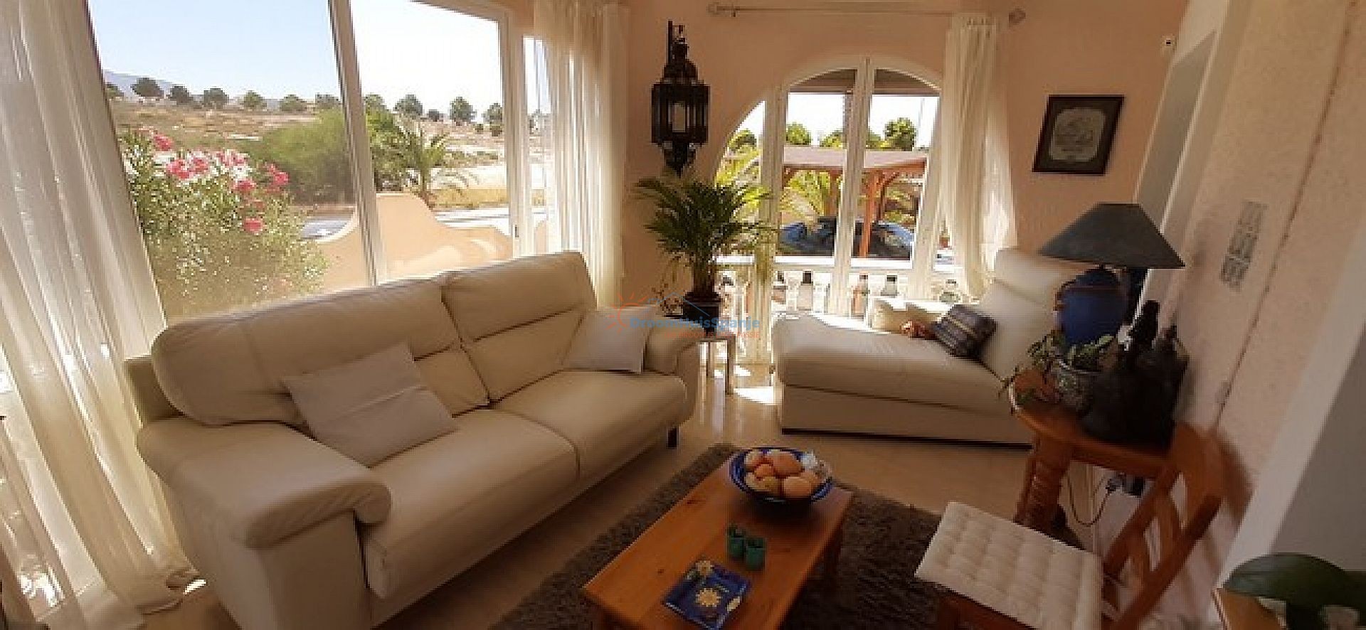 Droomvilla op een ruim perceel met eigen zwembad  - DroomHuisSpanje