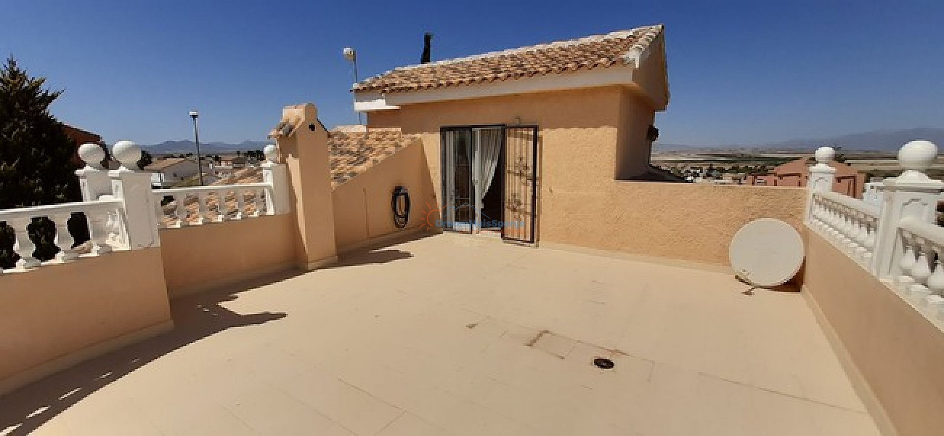 Droomvilla op een ruim perceel met eigen zwembad  - DroomHuisSpanje