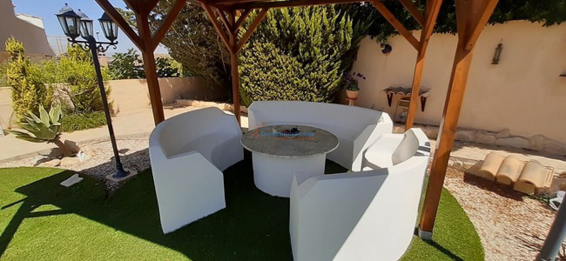 Droomvilla op een ruim perceel met eigen zwembad  - DroomHuisSpanje