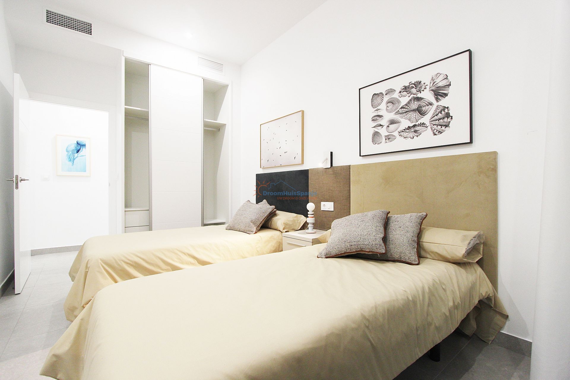 Prachtige vrijstaande villa met privé solarium en eigen zwembad - DroomHuisSpanje