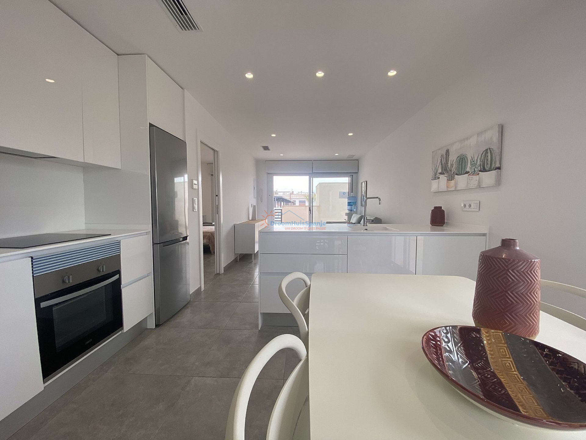 INSTAPKLAAR: Royaal penthouse op een goede locatie met eigen privé dakterras - DroomHuisSpanje