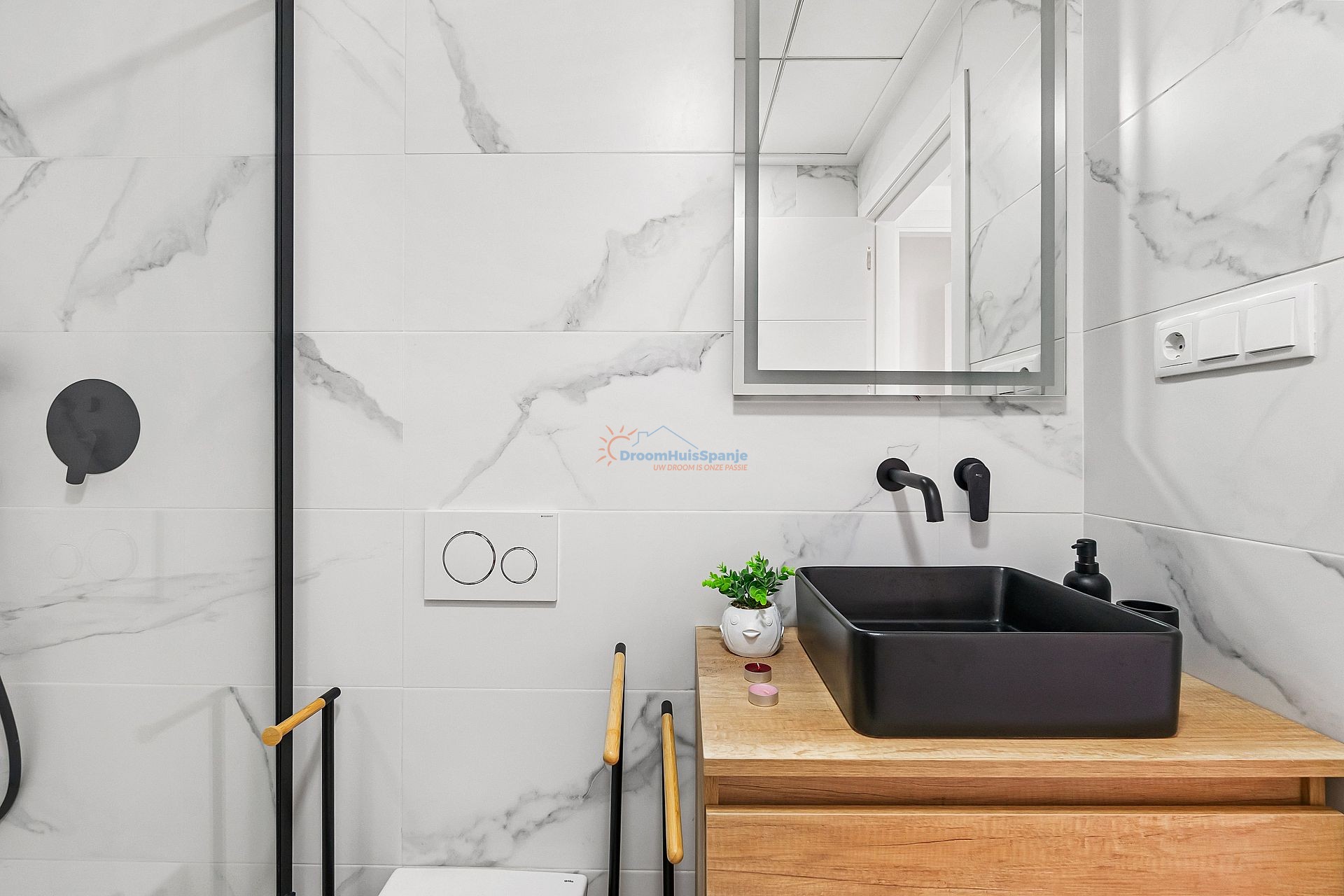 Nieuwe appartementen met verhuurlicentie te koop - DroomHuisSpanje