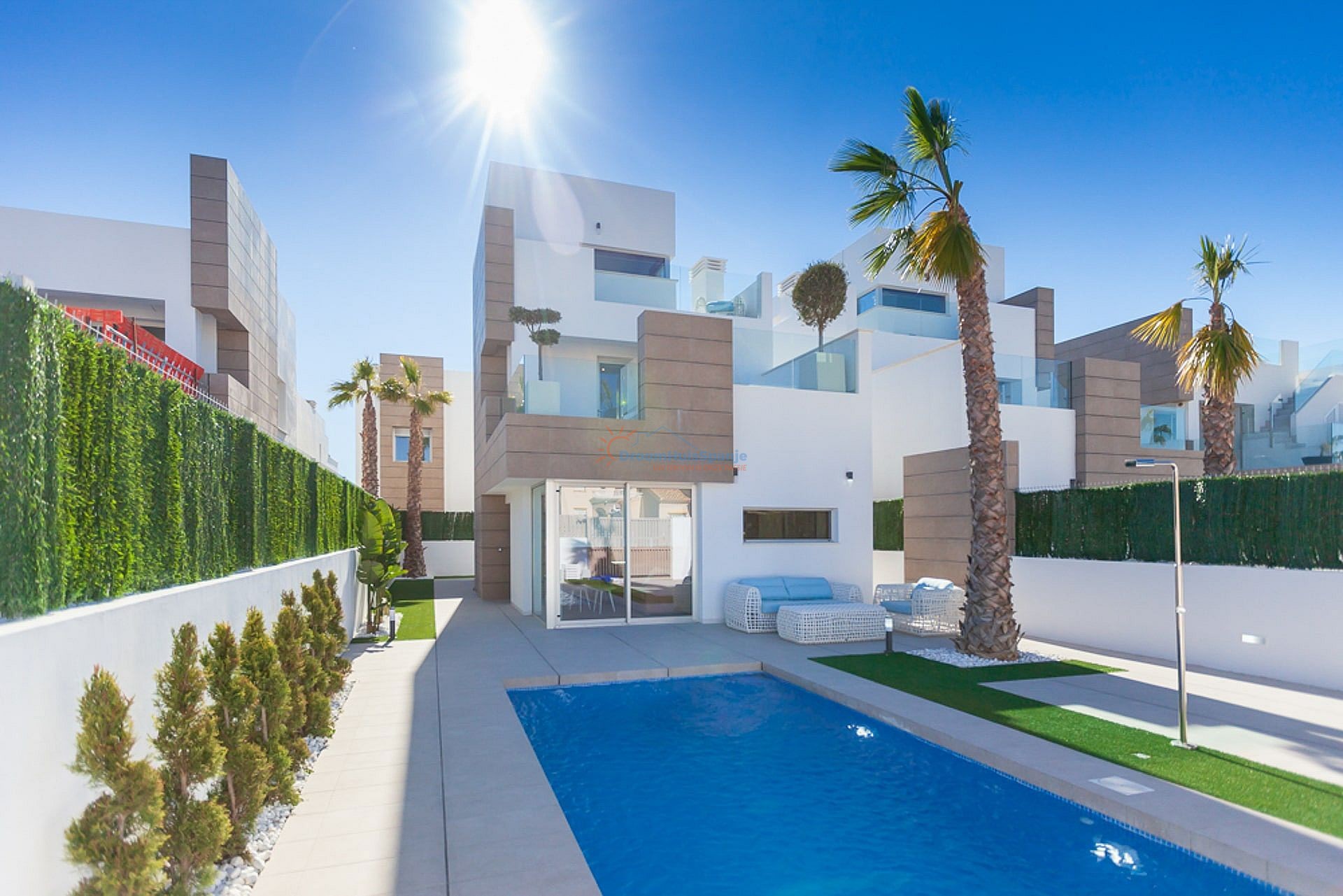 Detached villa key-ready!! with 4 bedrooms - DroomHuisSpanje