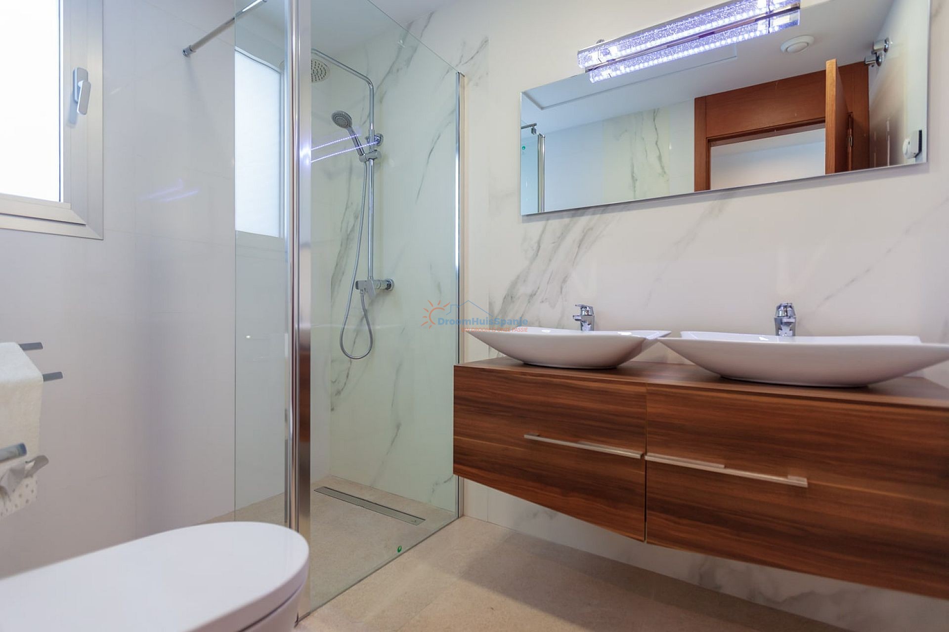 Detached villa key-ready!! with 4 bedrooms - DroomHuisSpanje