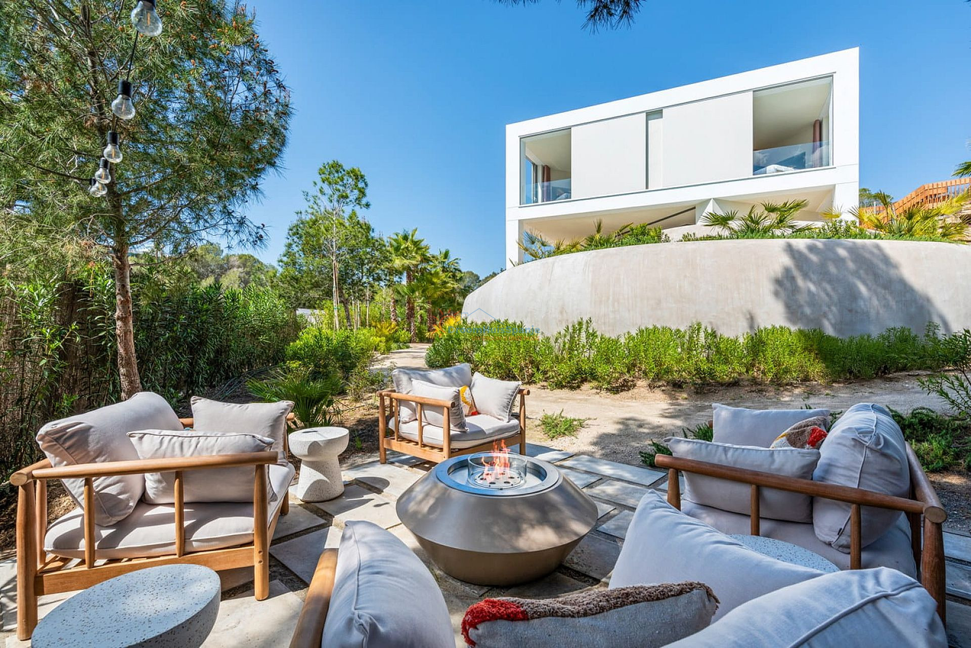 Luxueuze villa met zwembad in het exclusieve Las Colinas Resort - DroomHuisSpanje