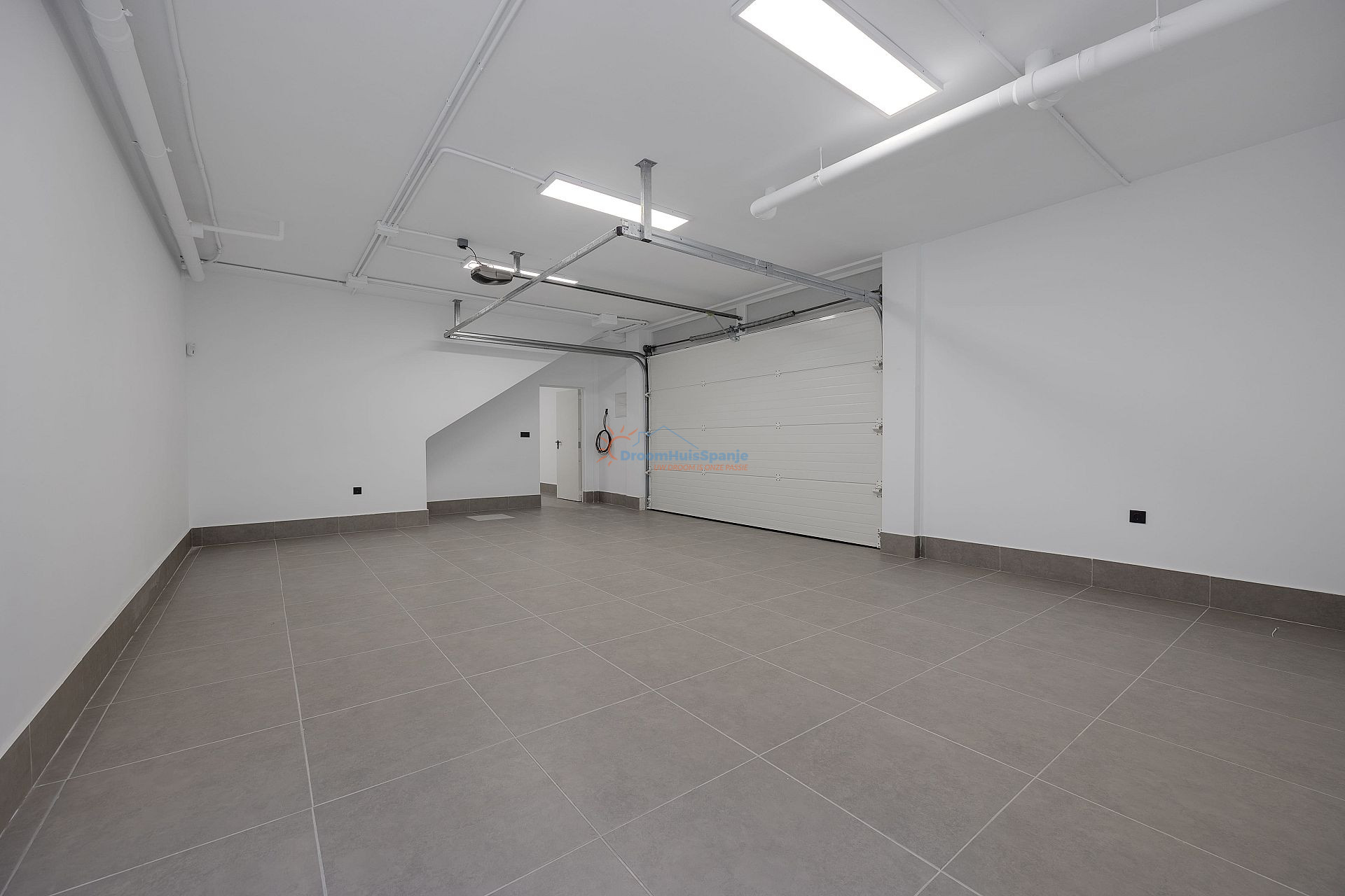 Gelijkvloerse villa met zwembad en dakterras in Torrevieja - DroomHuisSpanje