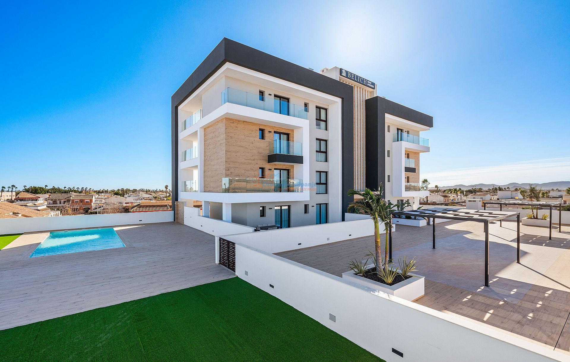 Penthouse met verhuurlicentie en dakterras in Los Alcazares - DroomHuisSpanje