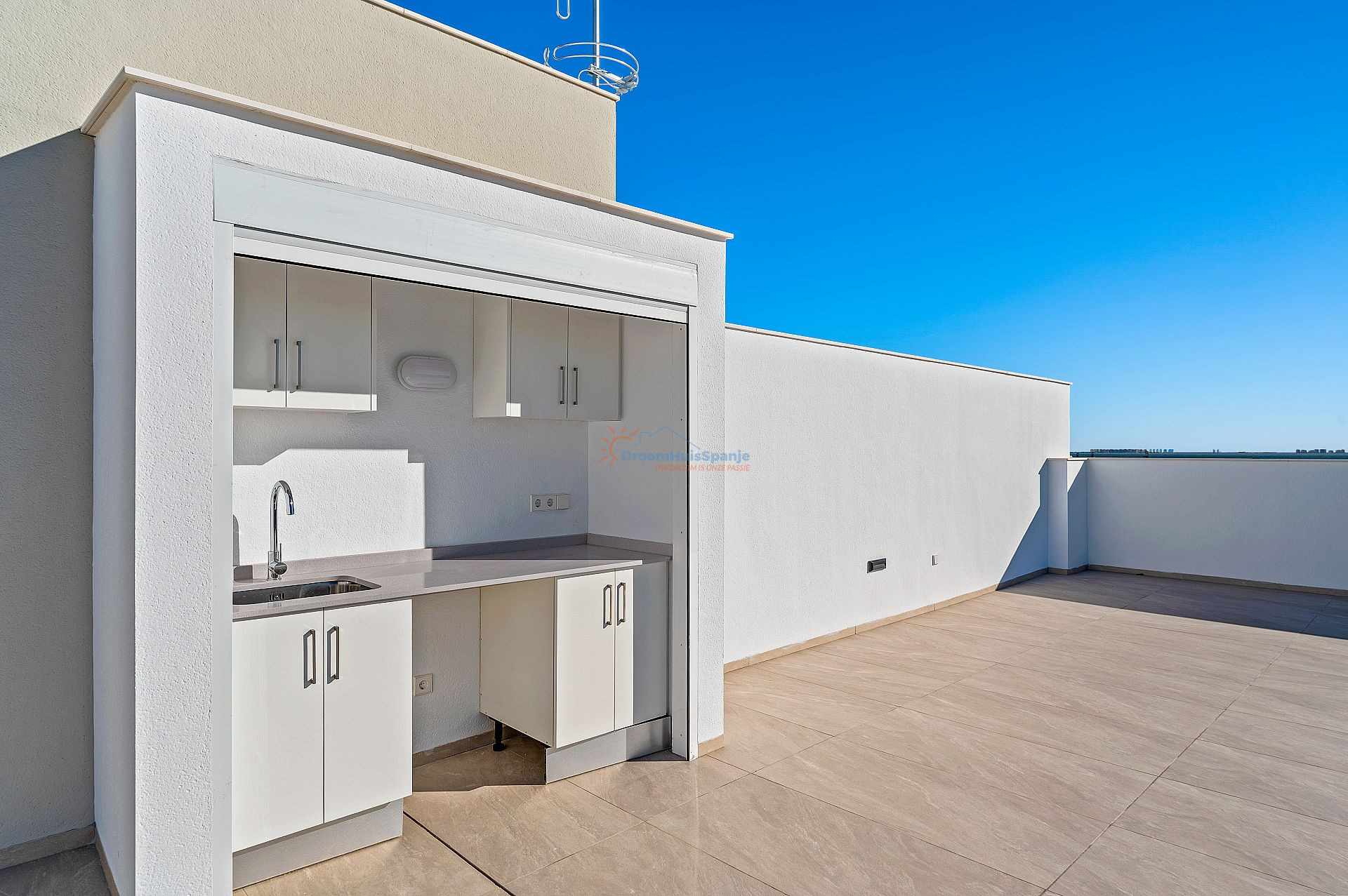 Penthouse met verhuurlicentie en dakterras in Los Alcazares - DroomHuisSpanje