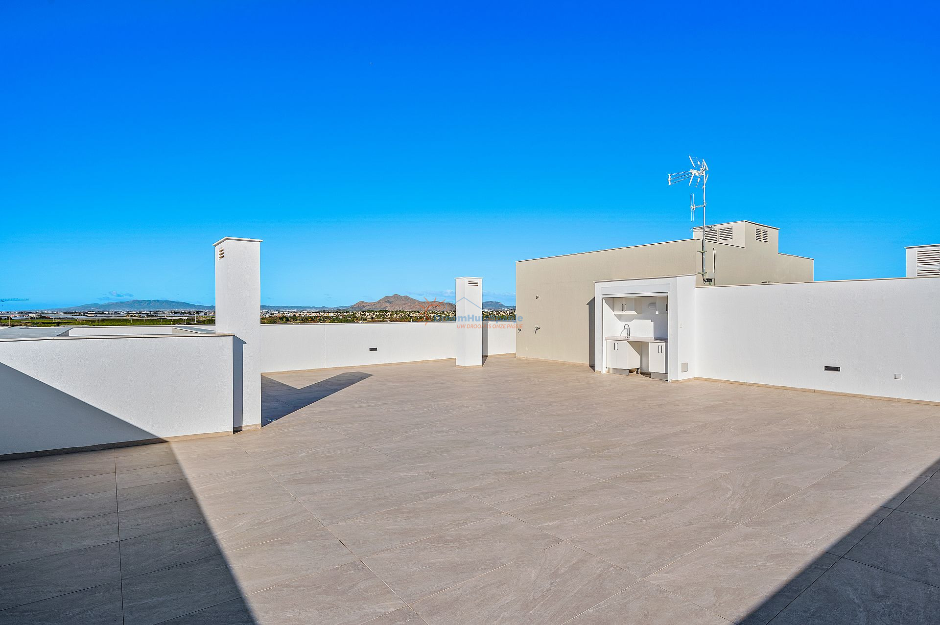 Penthouse met verhuurlicentie en dakterras in Los Alcazares - DroomHuisSpanje