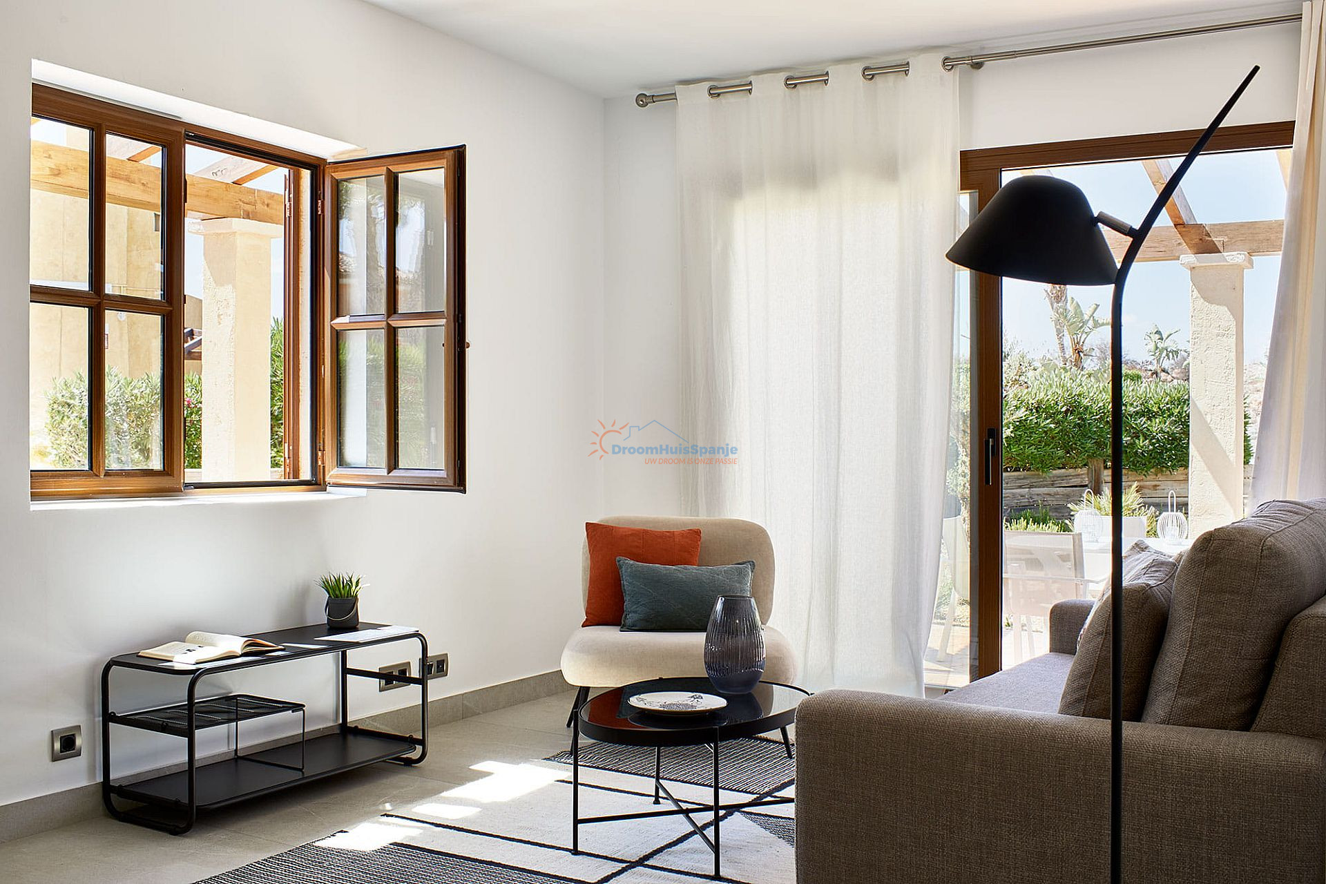 Prachtige 3 slaapkamer villa in Desert Springs Golf, Almeria te koop - DroomHuisSpanje
