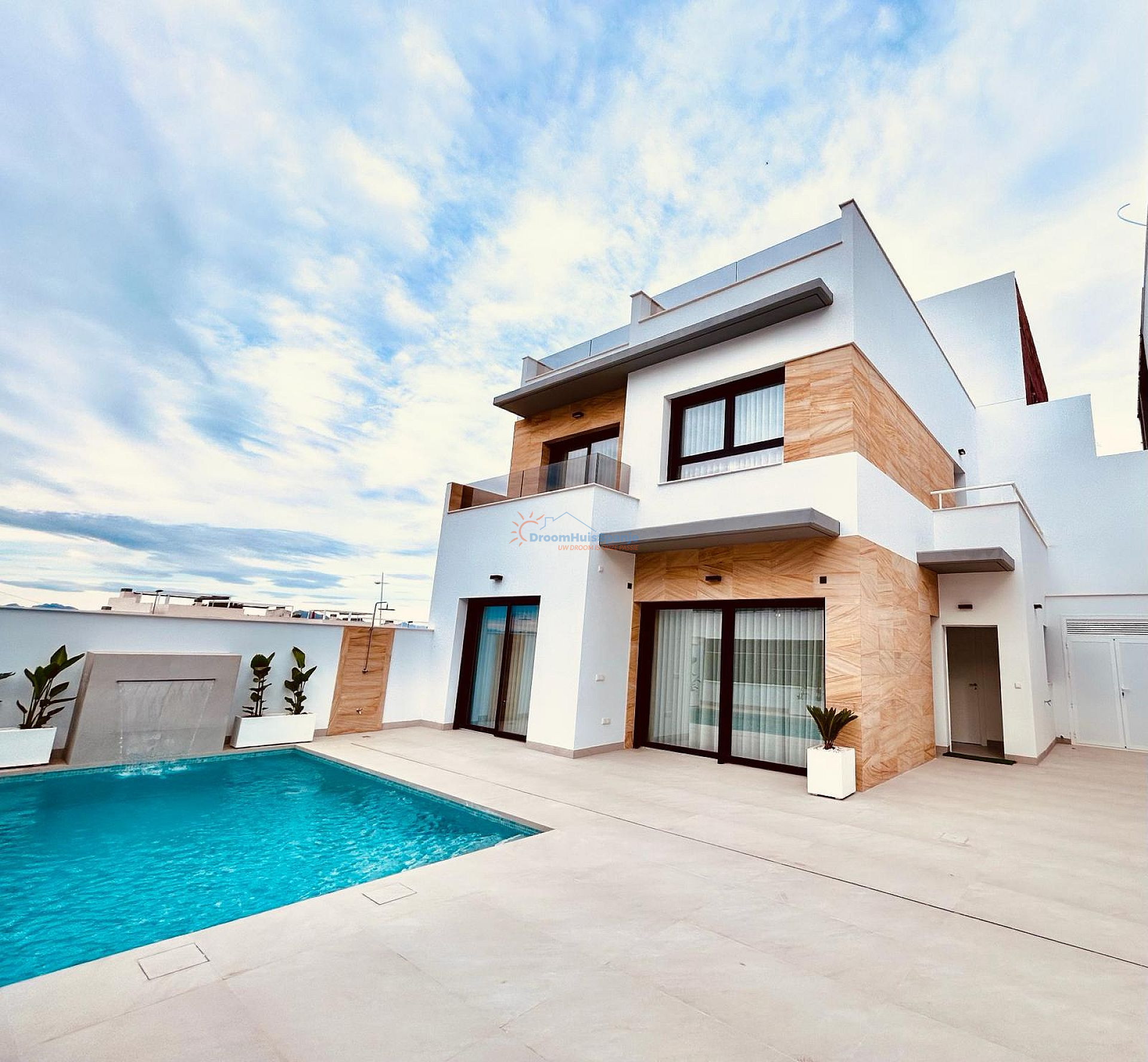 Luxueuze 3 slaapkamer villa met eigen dakterras in Benijofar - DroomHuisSpanje