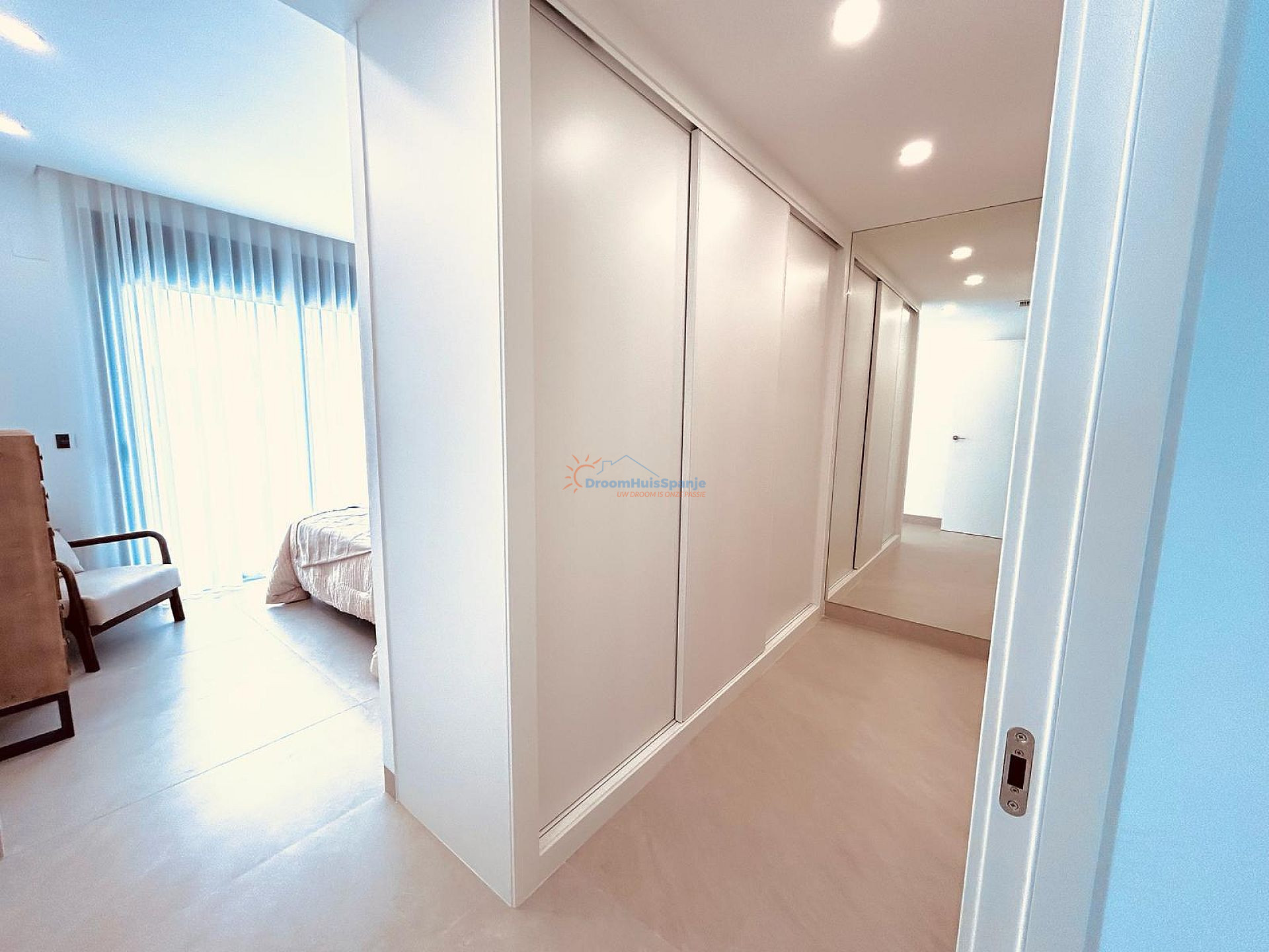 Luxueuze 3 slaapkamer villa met eigen dakterras in Benijofar - DroomHuisSpanje