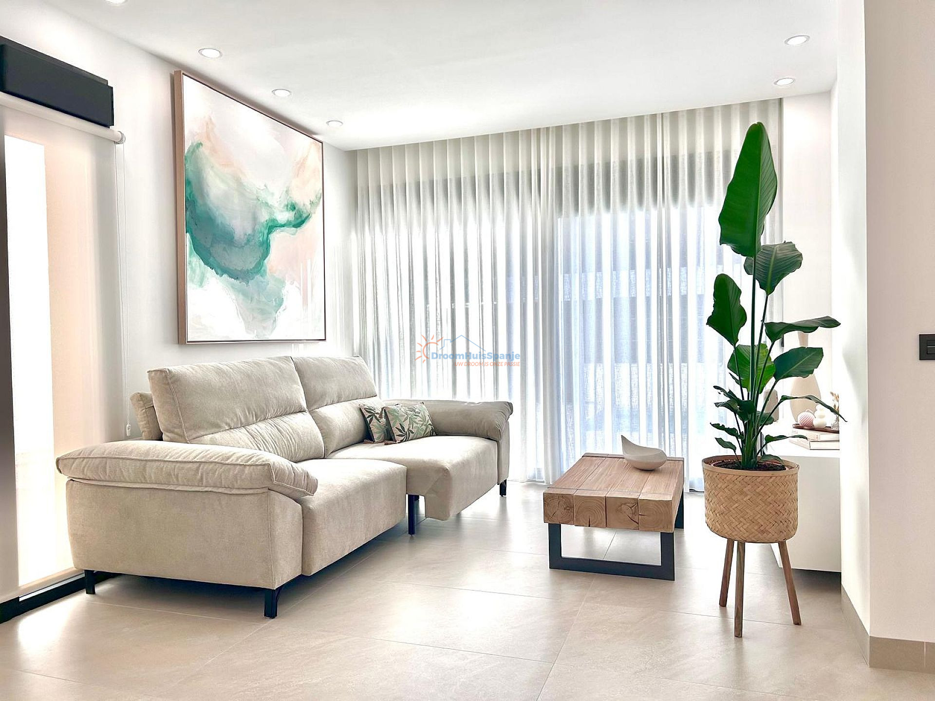 Luxueuze 3 slaapkamer villa met eigen dakterras in Benijofar - DroomHuisSpanje