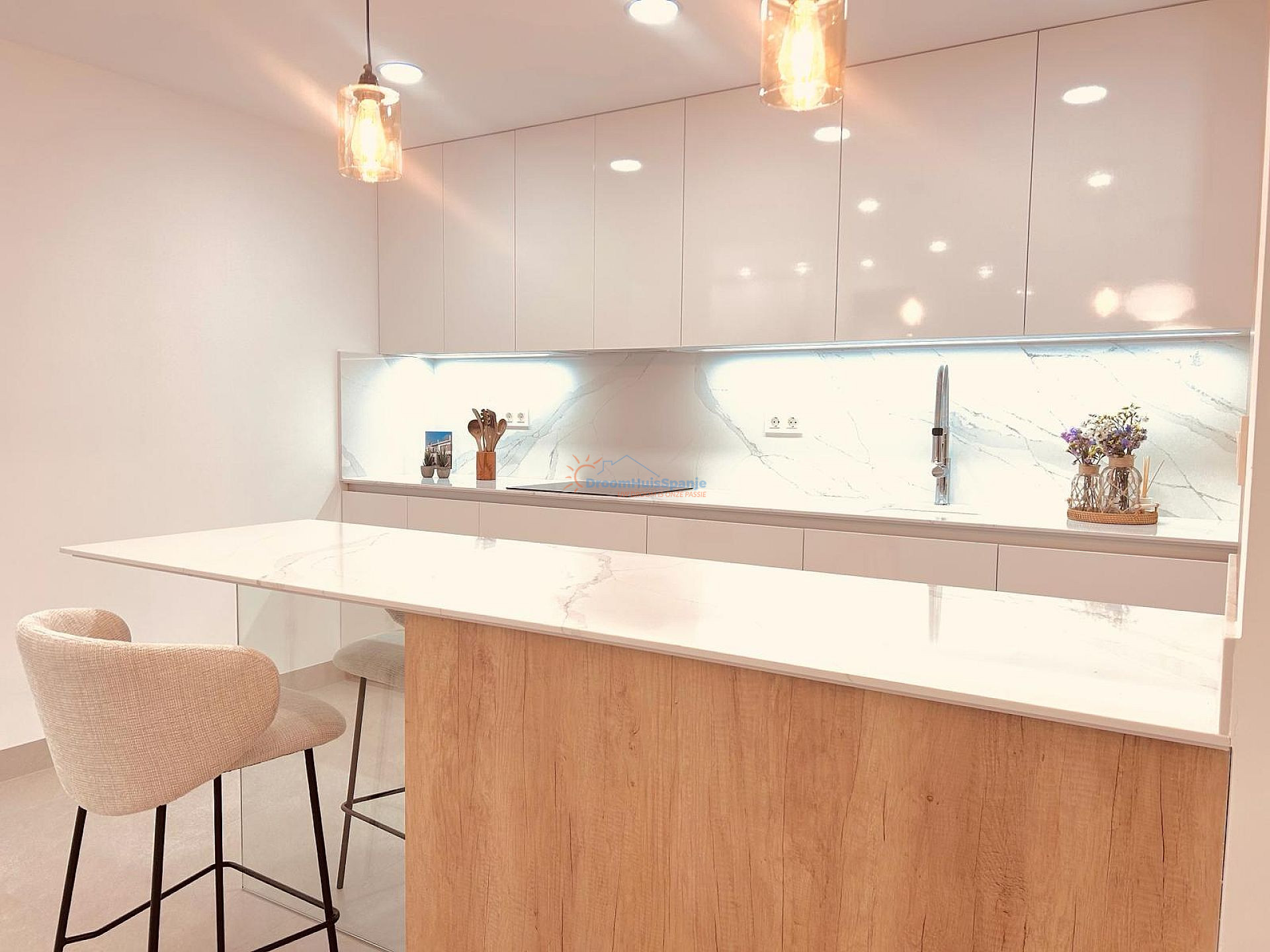 Luxueuze 3 slaapkamer villa met eigen dakterras in Benijofar - DroomHuisSpanje