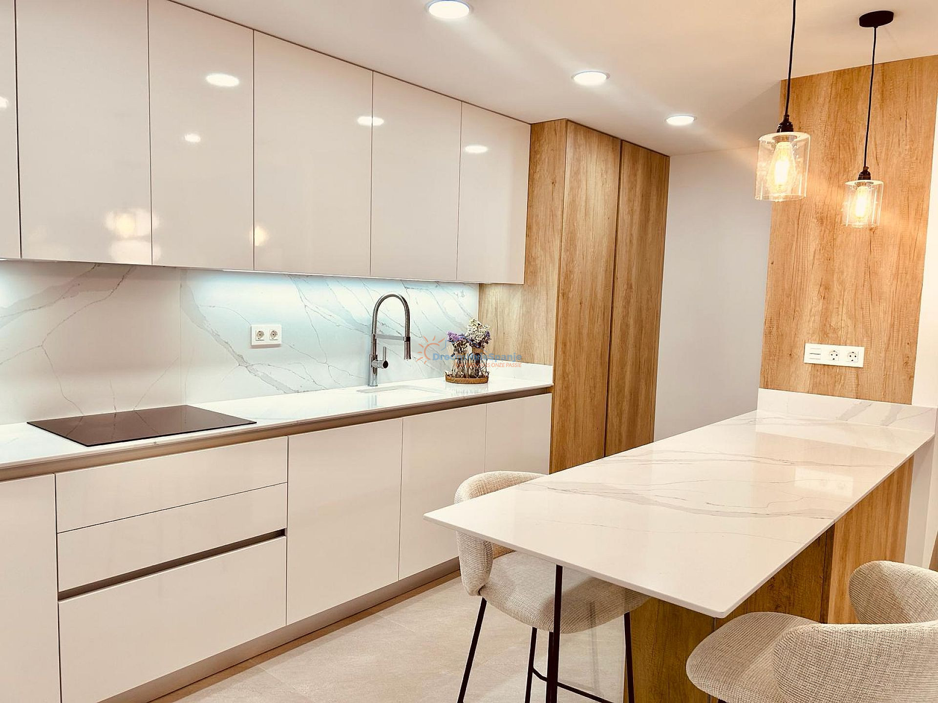 Luxueuze 3 slaapkamer villa met eigen dakterras in Benijofar - DroomHuisSpanje