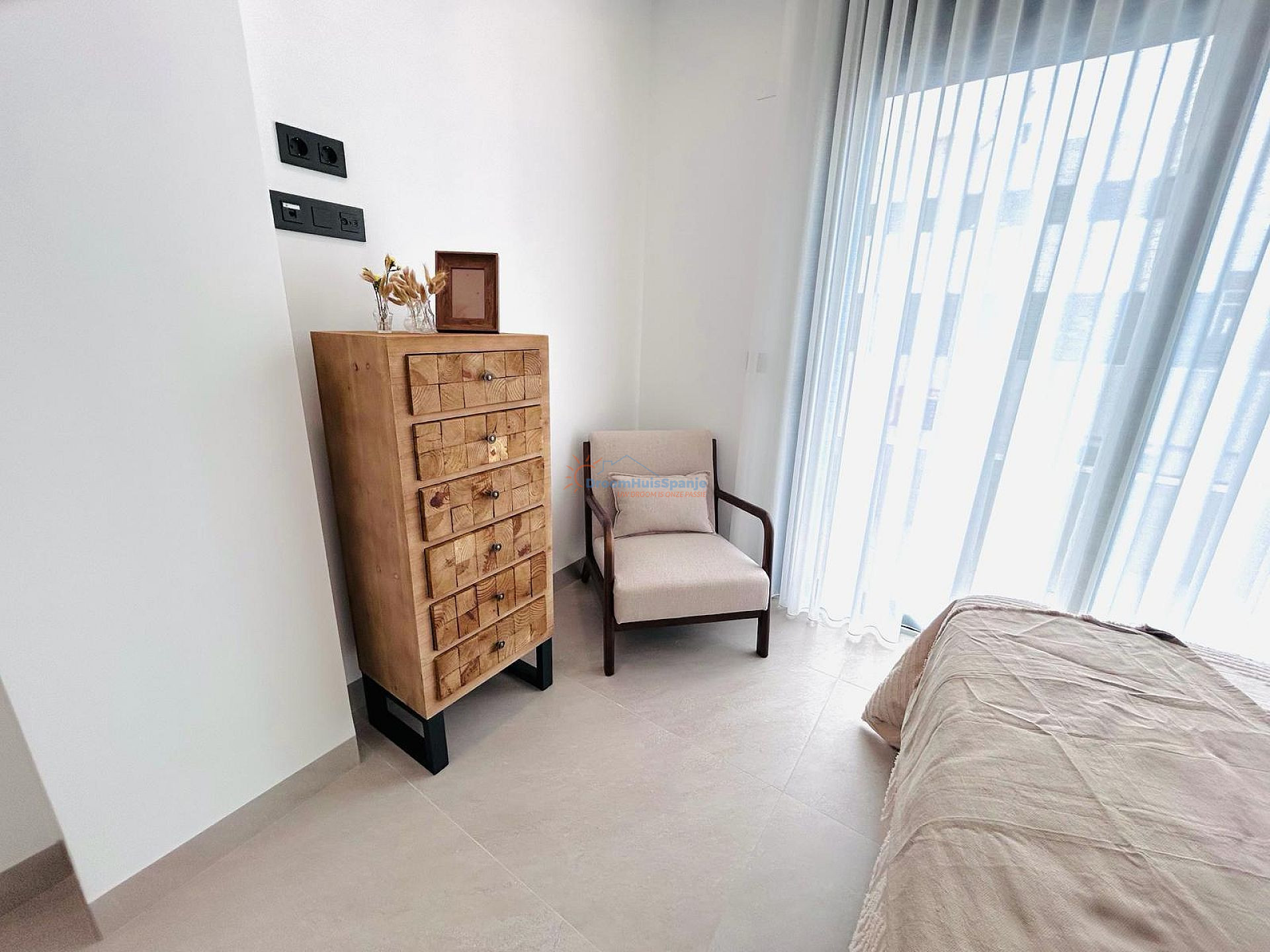 Luxueuze 3 slaapkamer villa met eigen dakterras in Benijofar - DroomHuisSpanje